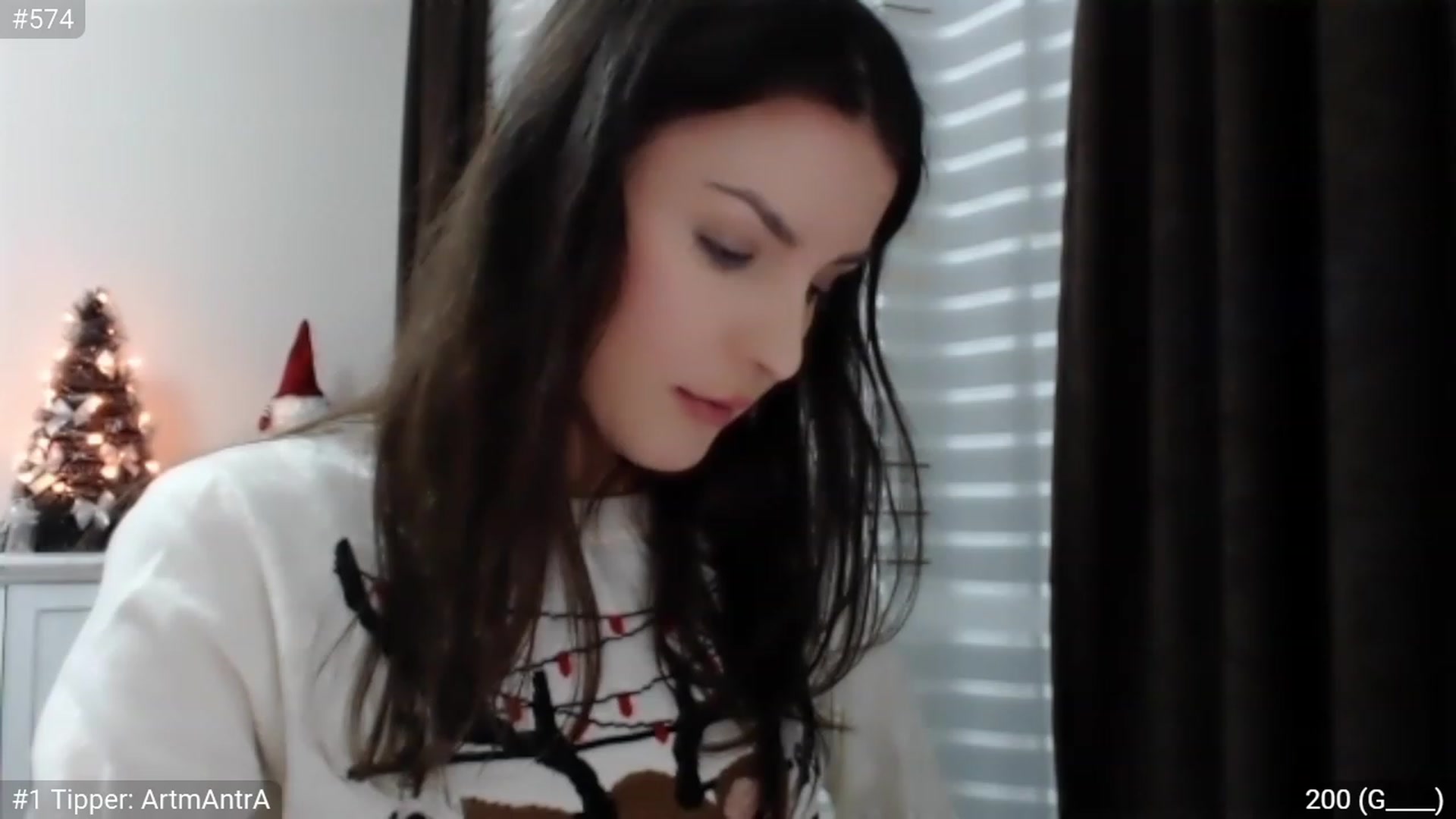 Gallery image thumbnail from XmasXcitedGal's myfreecams stream on, 12/18/2022, 22:17 image 15 of 20