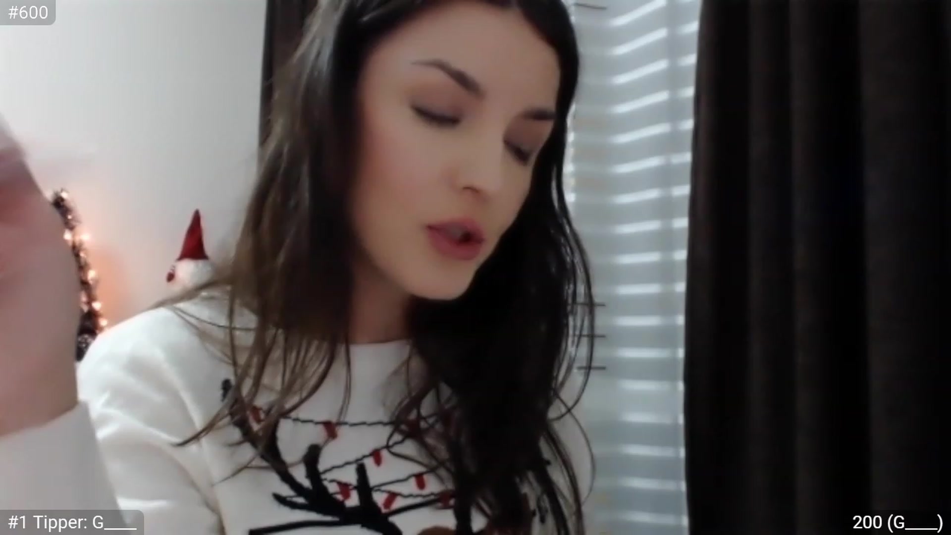 Gallery image thumbnail from XmasXcitedGal's myfreecams stream on, 12/18/2022, 22:17 image 2 of 20