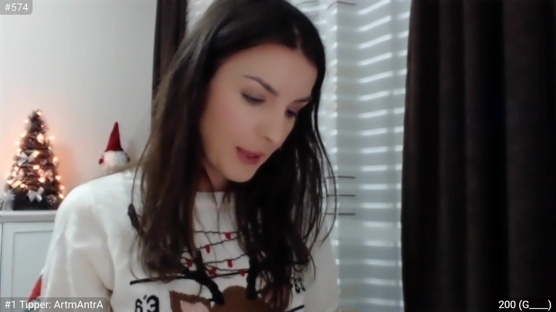 Gallery image thumbnail from XmasXcitedGal's myfreecams stream on, 12/18/2022, 22:17 image 14 of 20