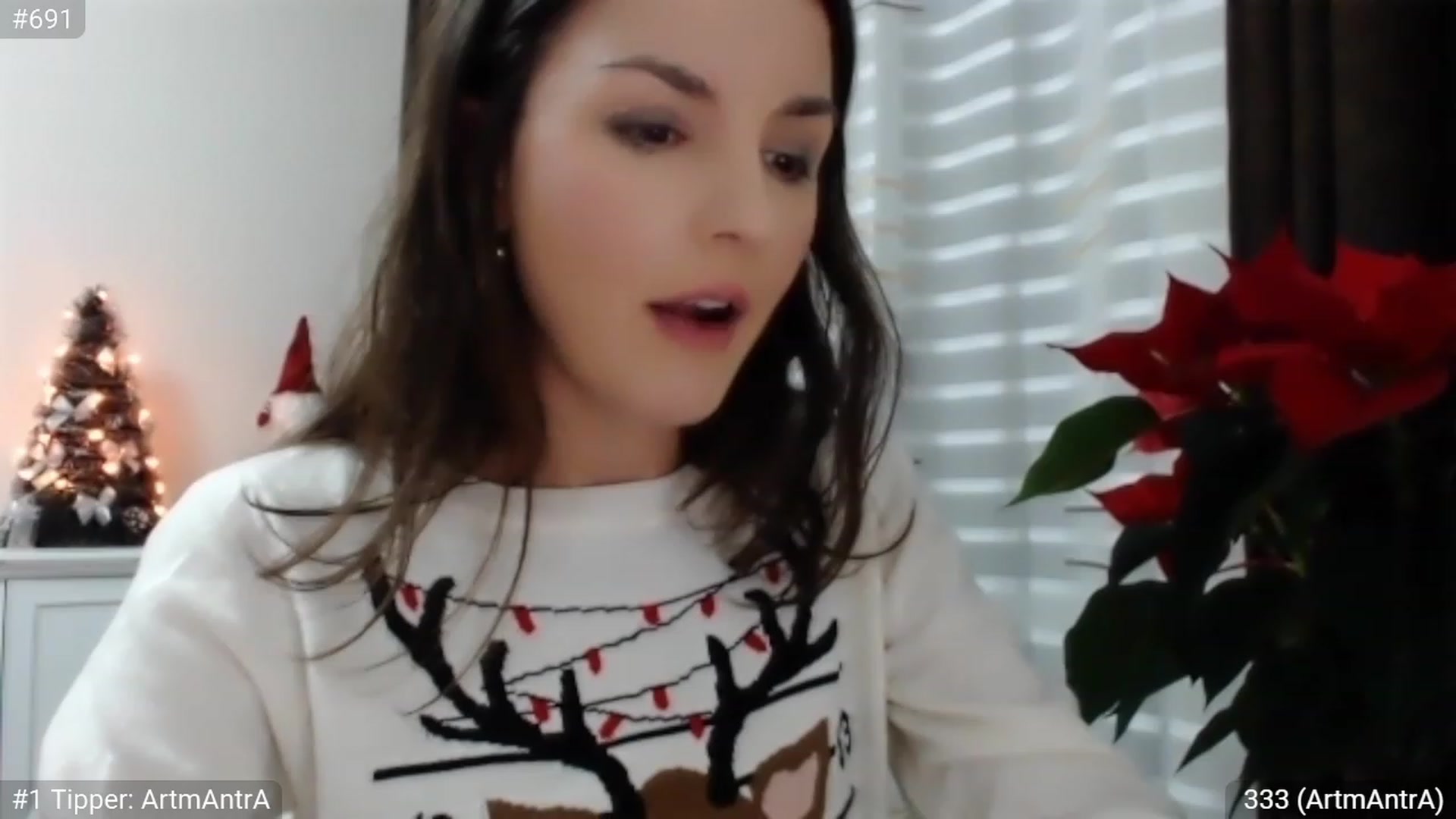 Gallery image thumbnail from XmasXcitedGal's myfreecams stream on, 12/22/2022, 20:42 image 19 of 20
