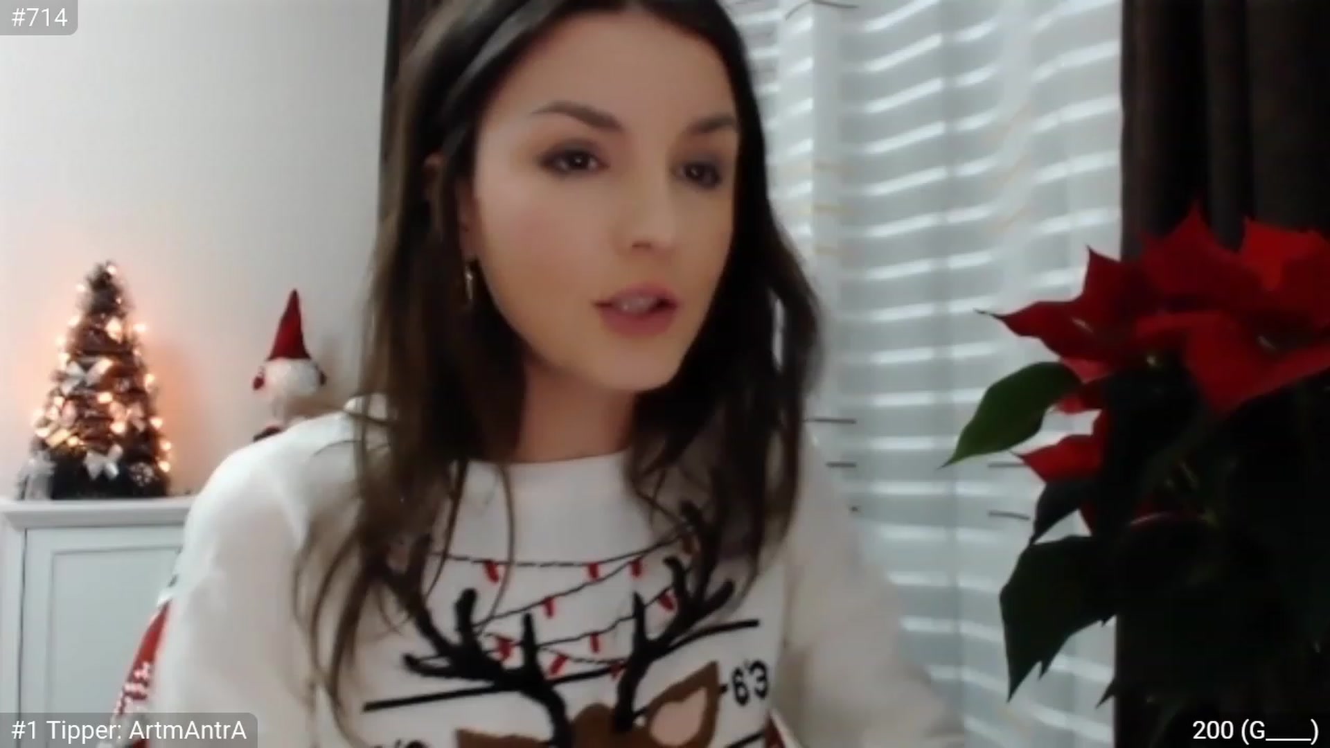 Gallery image thumbnail from XmasXcitedGal's myfreecams stream on, 12/22/2022, 20:42 image 3 of 20