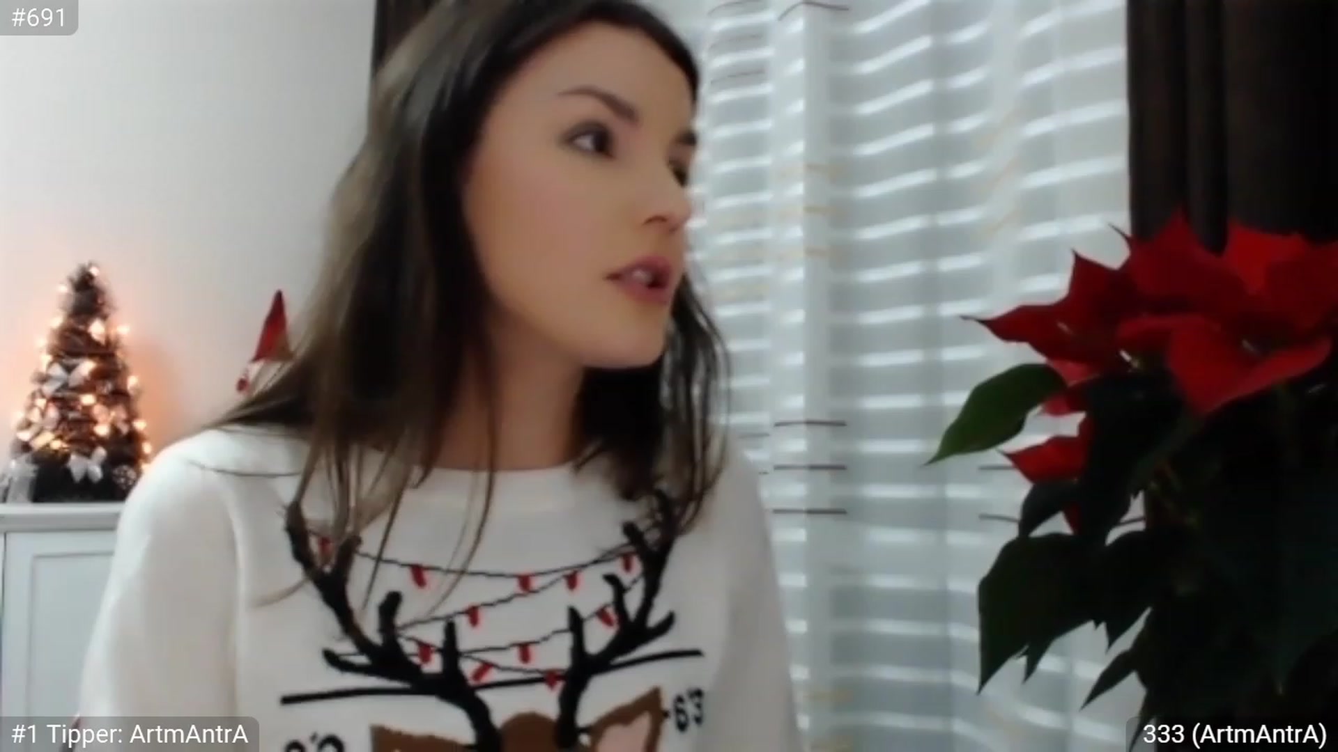 Gallery image thumbnail from XmasXcitedGal's myfreecams stream on, 12/22/2022, 20:42 image 18 of 20