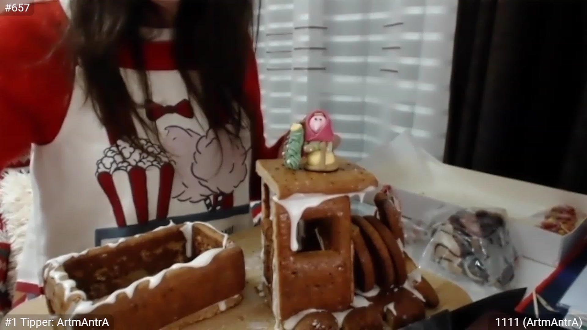 Gallery image thumbnail from XmasXcitedGal's myfreecams stream on, 12/24/2022, 24:07 image 16 of 20