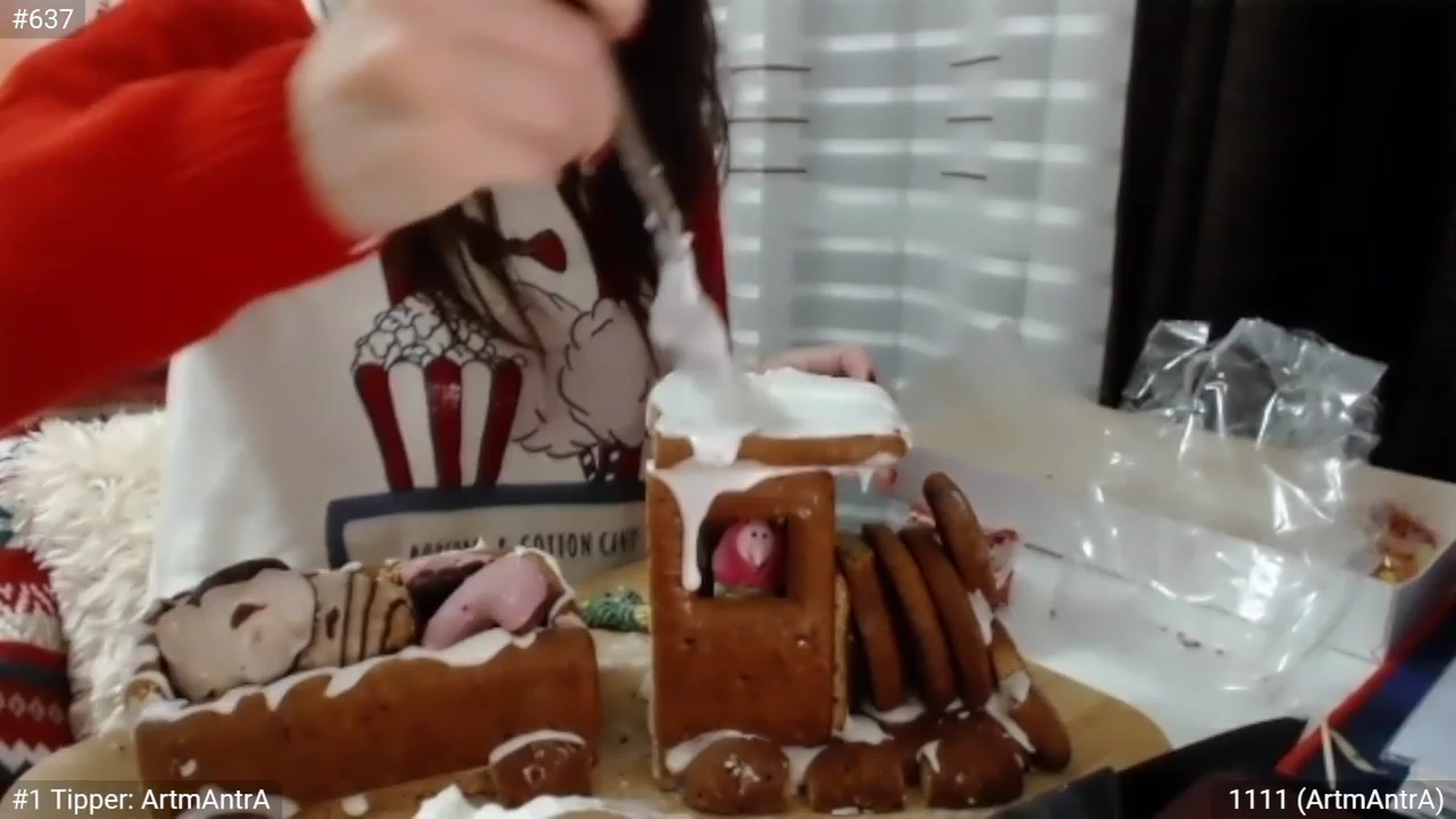Gallery image thumbnail from XmasXcitedGal's myfreecams stream on, 12/24/2022, 24:07 image 17 of 20