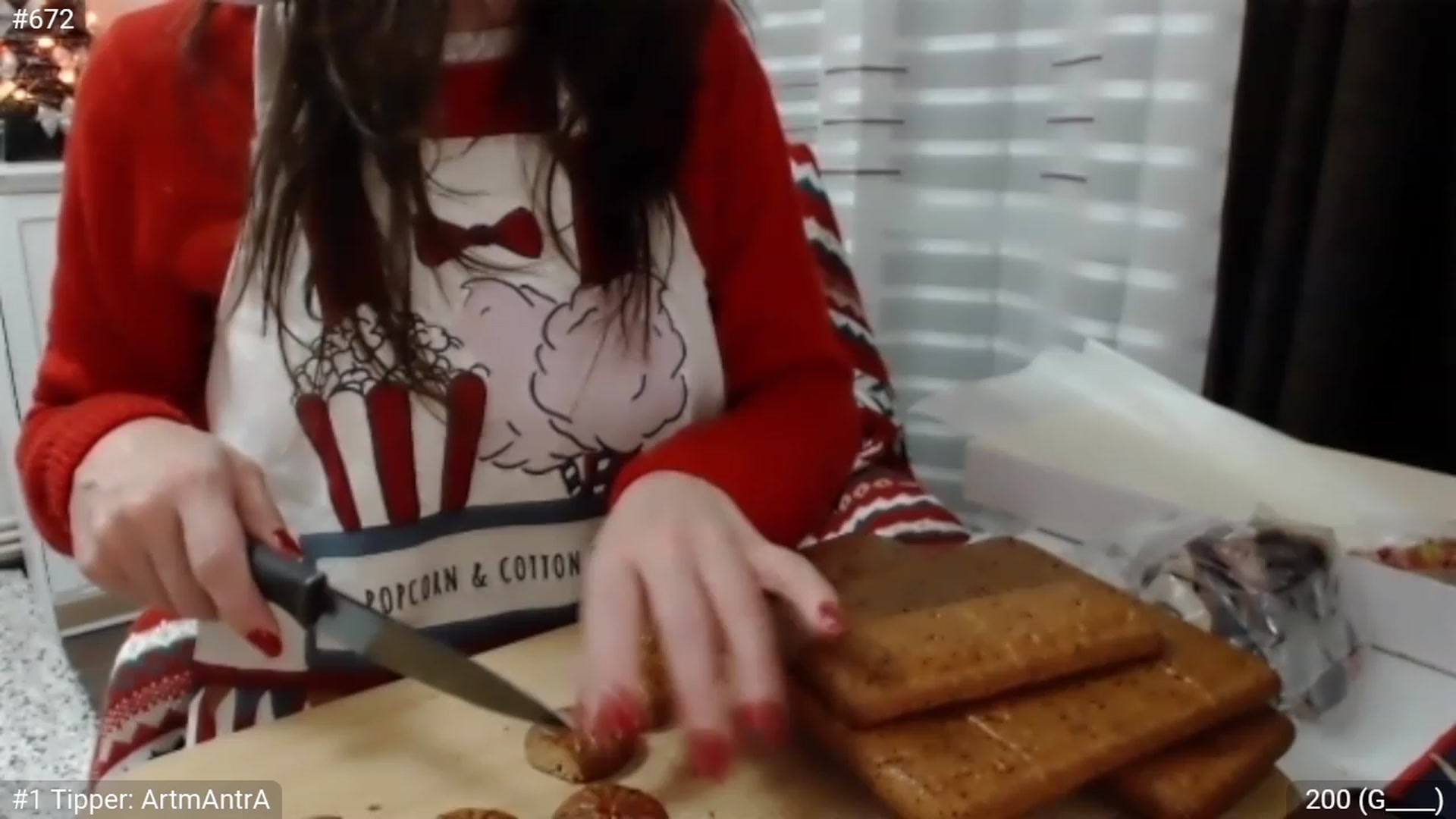 Gallery image thumbnail from XmasXcitedGal's myfreecams stream on, 12/24/2022, 24:07 image 8 of 20