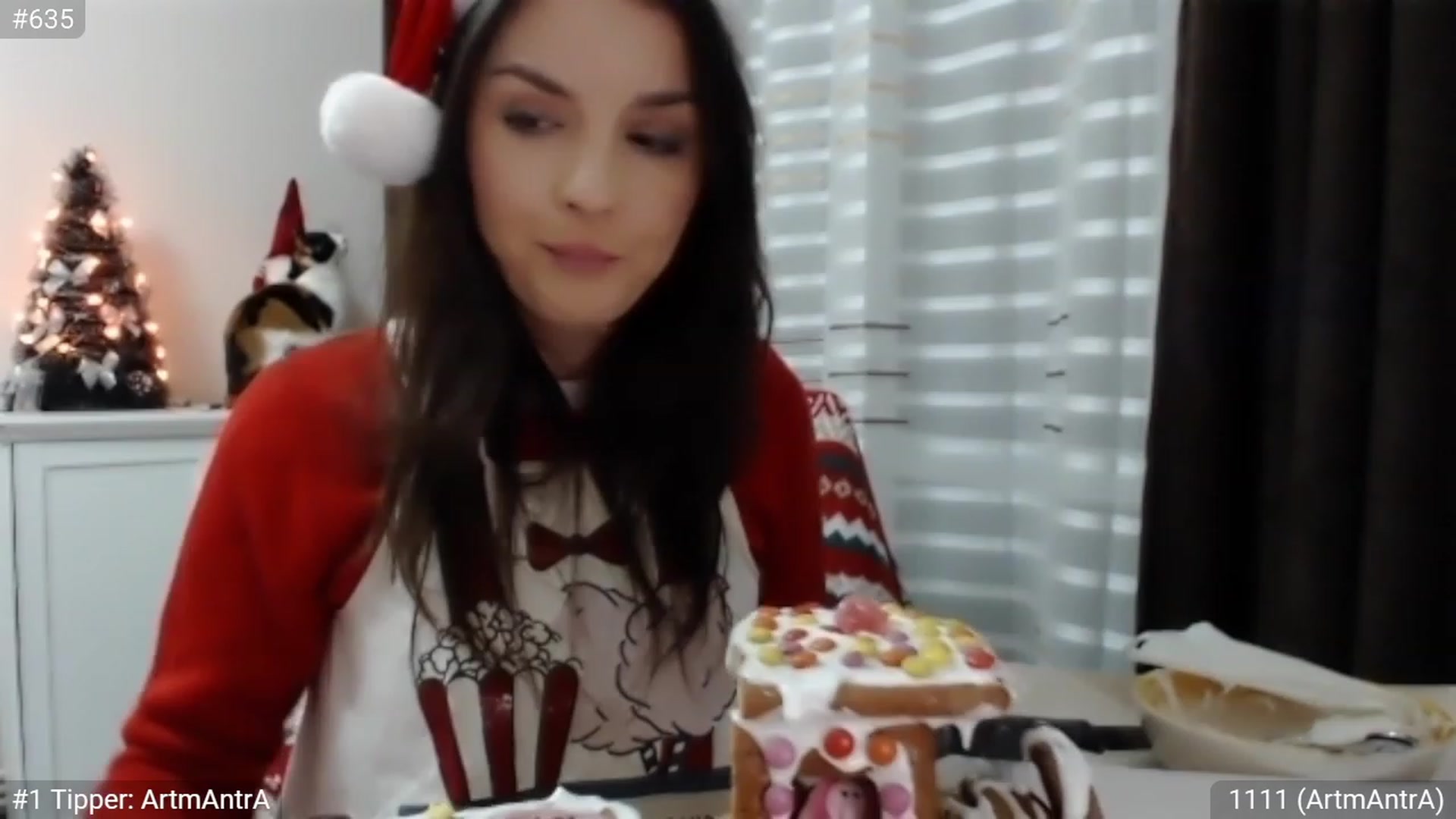 Gallery image thumbnail from XmasXcitedGal's myfreecams stream on, 12/24/2022, 24:07 image 19 of 20