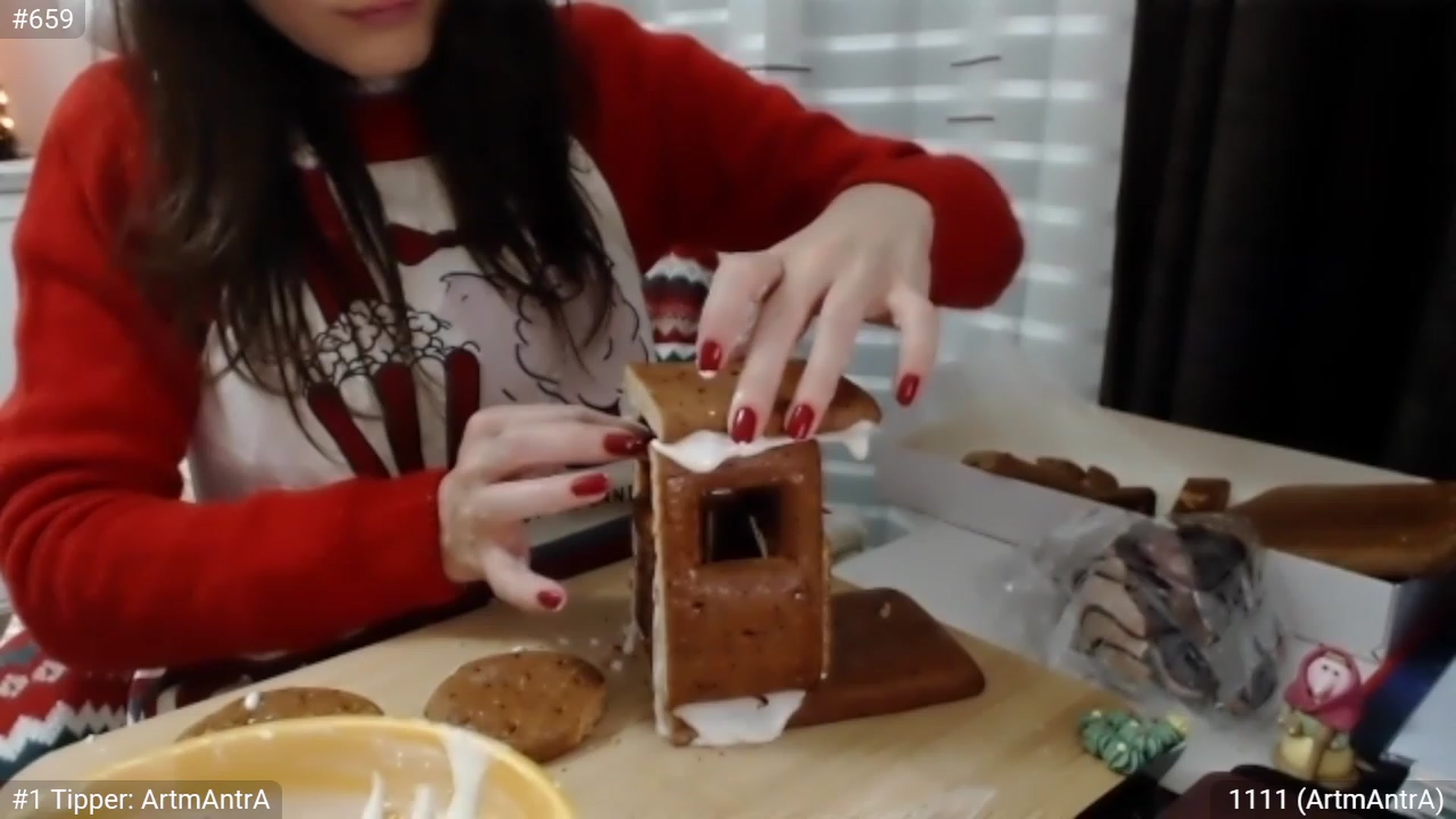 Gallery image thumbnail from XmasXcitedGal's myfreecams stream on, 12/24/2022, 24:07 image 14 of 20