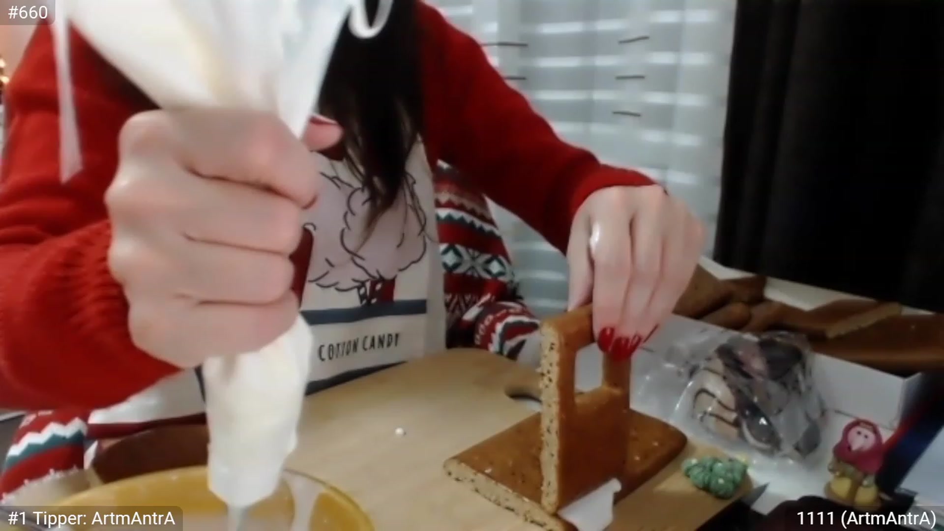 Gallery image thumbnail from XmasXcitedGal's myfreecams stream on, 12/24/2022, 24:07 image 12 of 20