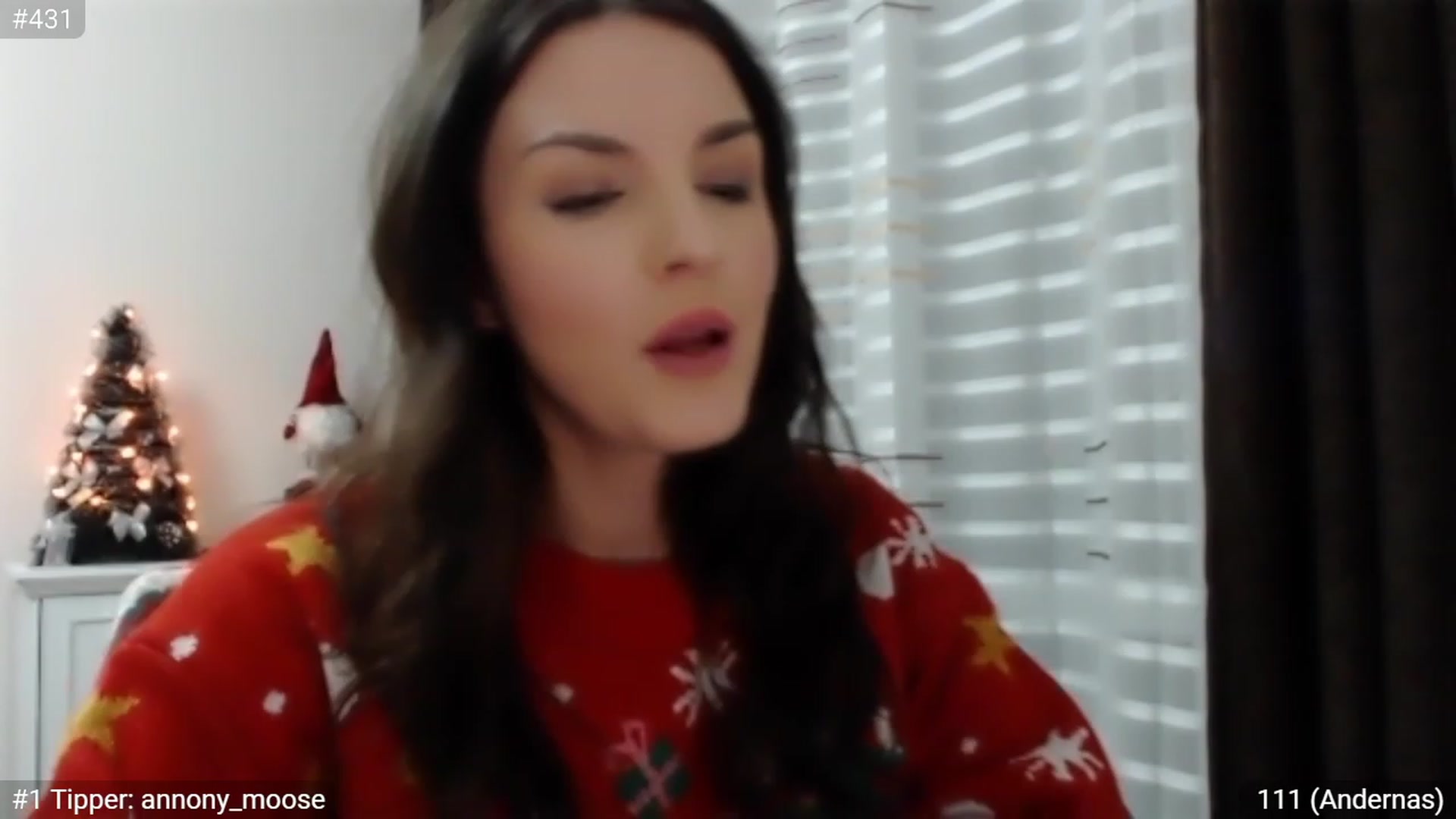 Gallery image thumbnail from XmasXcitedGal's myfreecams stream on, 12/25/2022, 20:44 image 5 of 20