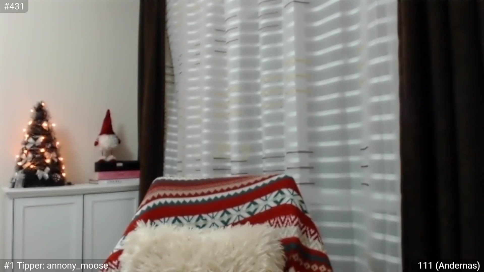 Gallery image thumbnail from XmasXcitedGal's myfreecams stream on, 12/25/2022, 20:44 image 2 of 20