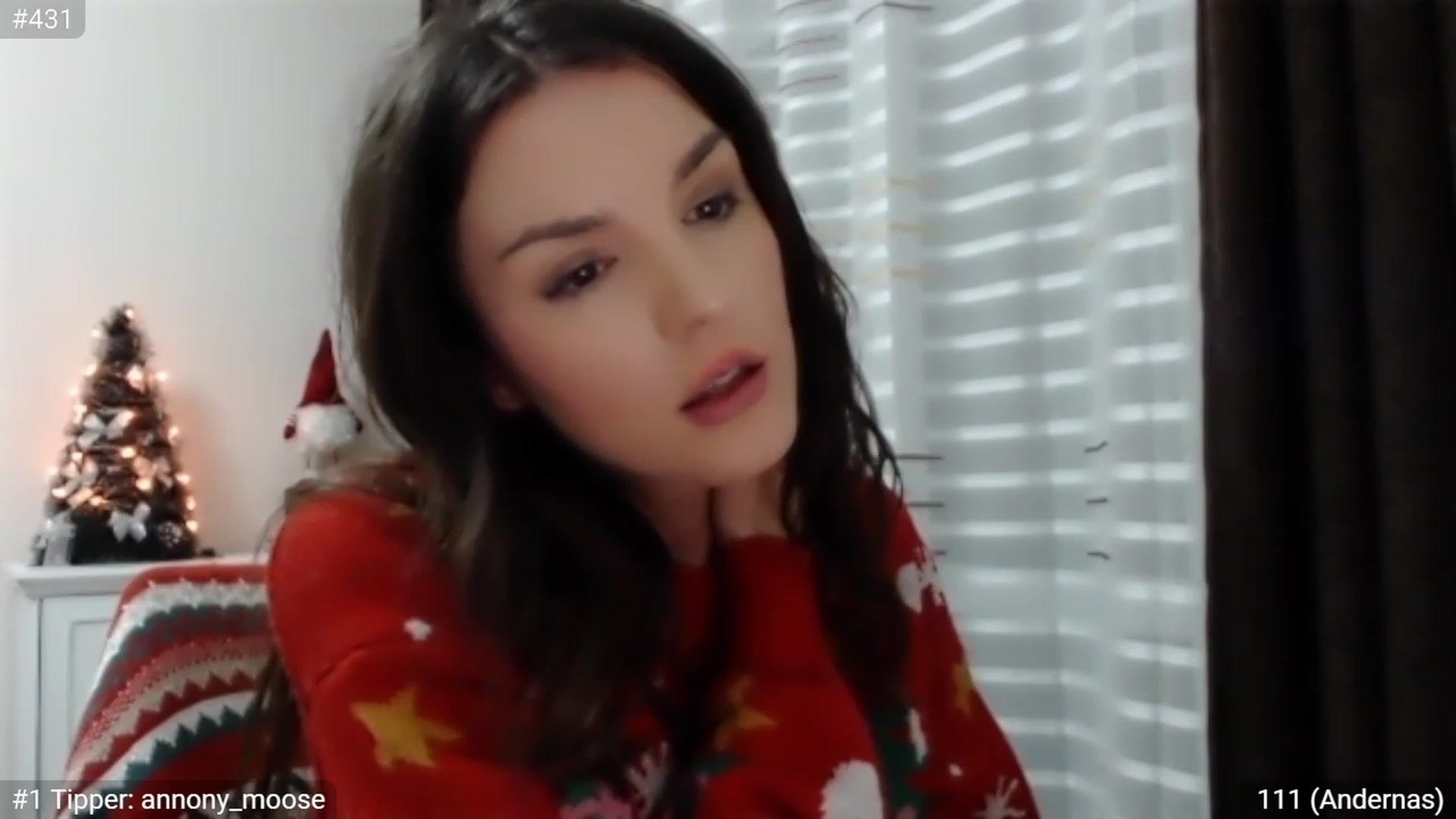 Gallery image thumbnail from XmasXcitedGal's myfreecams stream on, 12/25/2022, 20:44 image 17 of 20