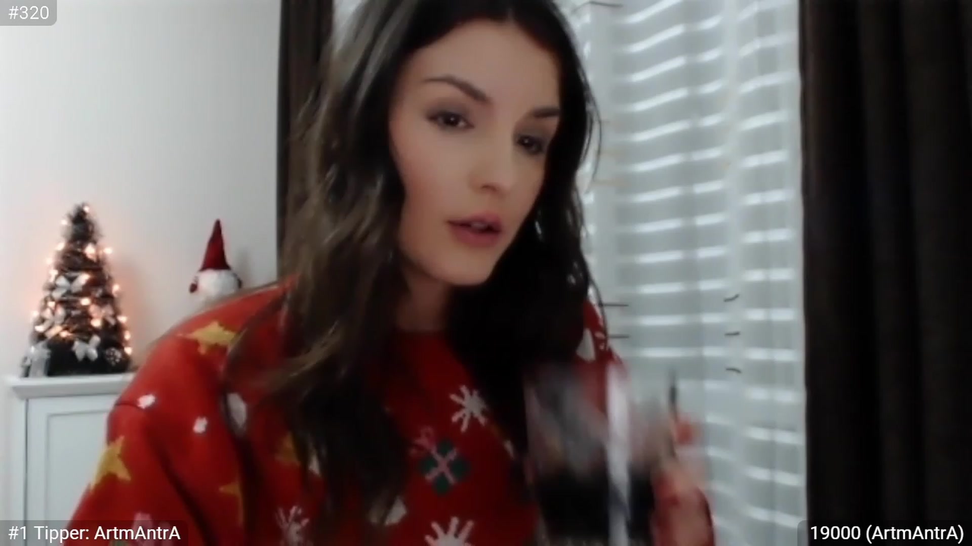 Gallery image thumbnail from XmasXcitedGal's myfreecams stream on, 12/25/2022, 22:28 image 7 of 20