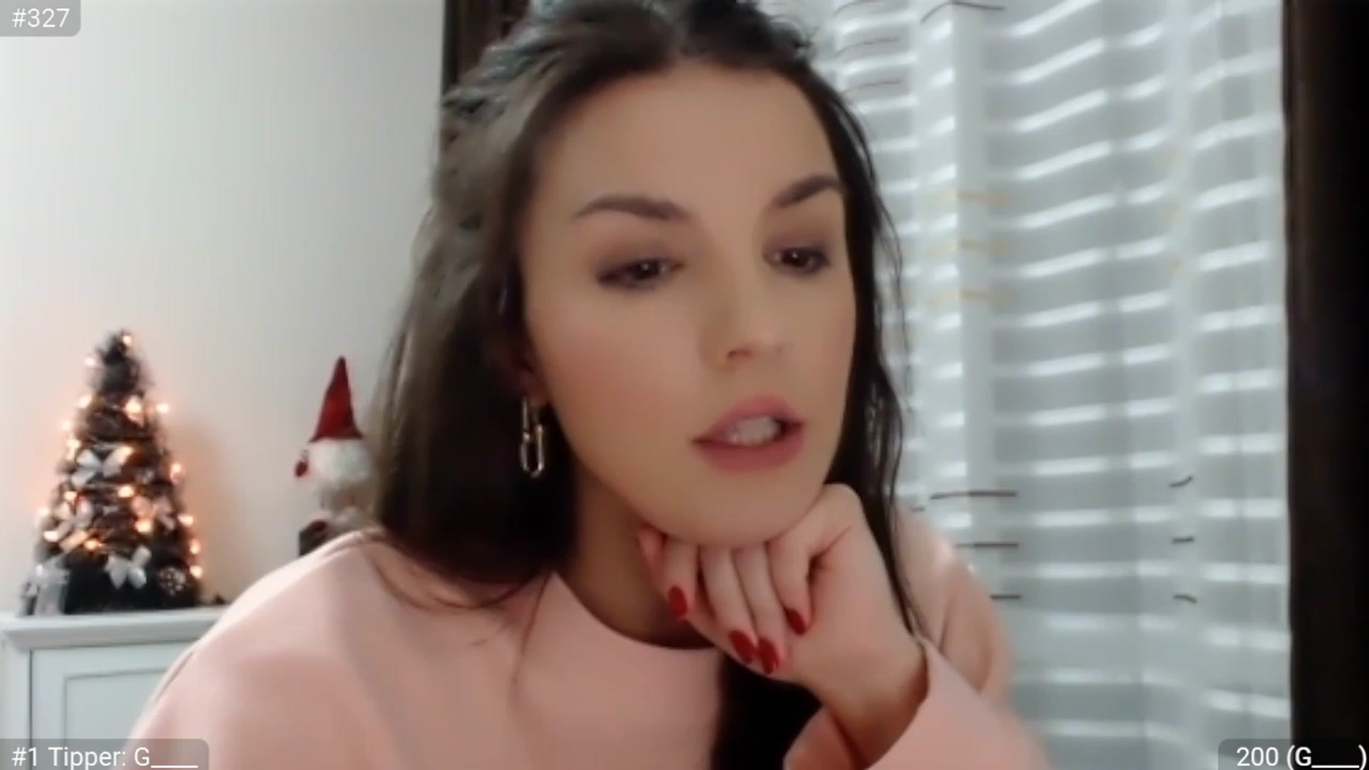 Gallery image thumbnail from XmasXcitedGal's myfreecams stream on, 12/26/2022, 22:32 image 5 of 20