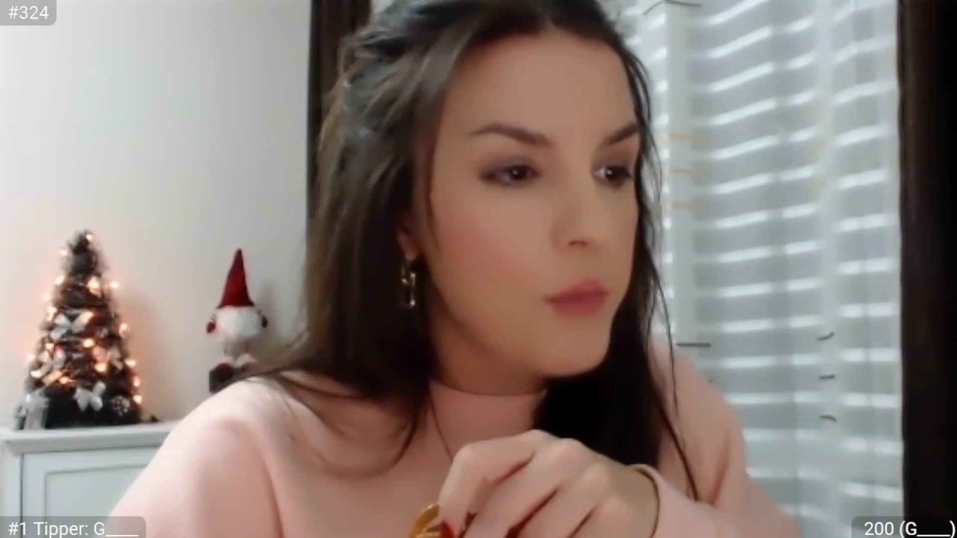 Gallery image thumbnail from XmasXcitedGal's myfreecams stream on, 12/26/2022, 22:32 image 9 of 20