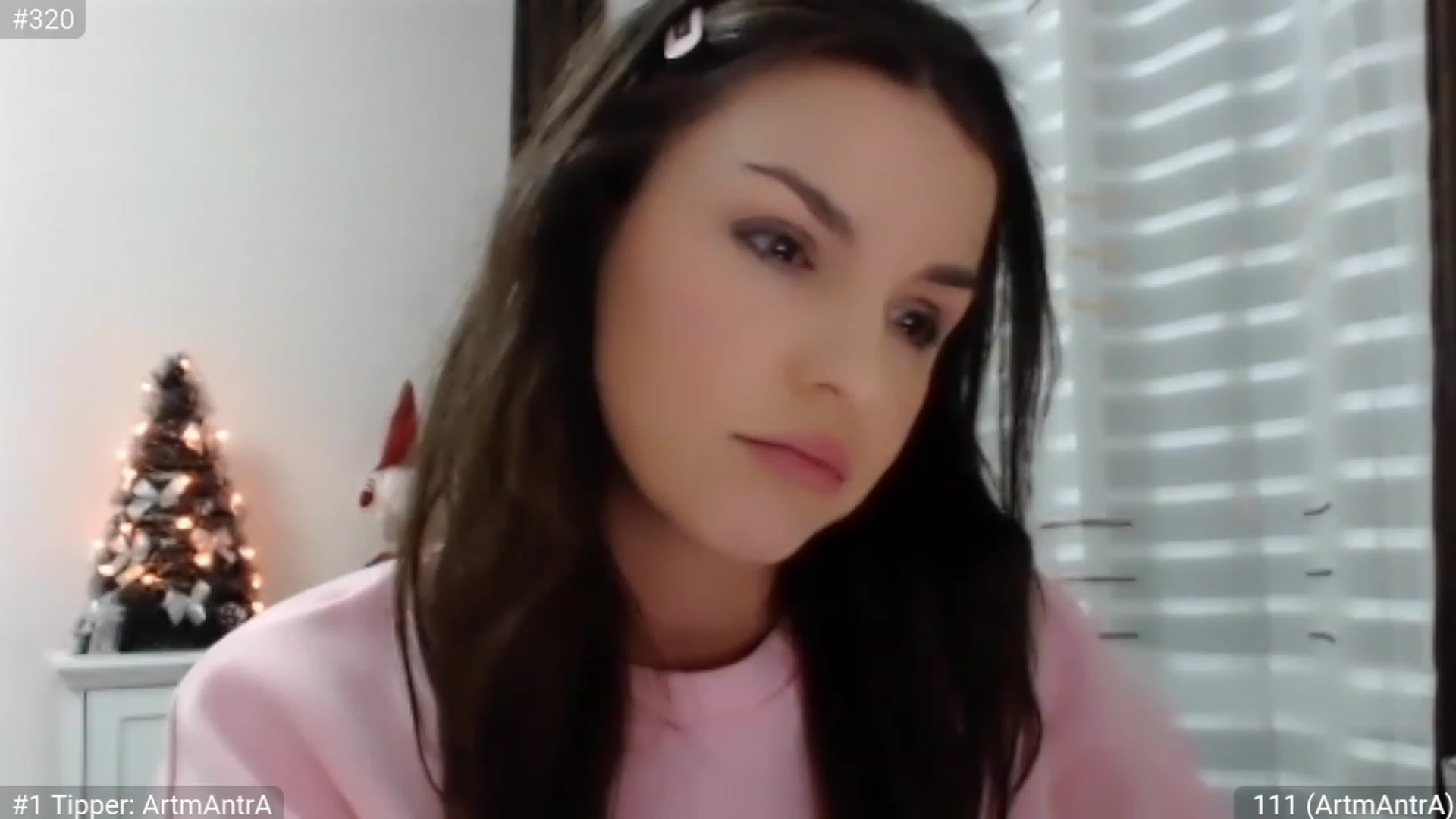 Gallery image thumbnail from XmasXcitedGal's myfreecams stream on, 12/27/2022, 20:32 image 2 of 20