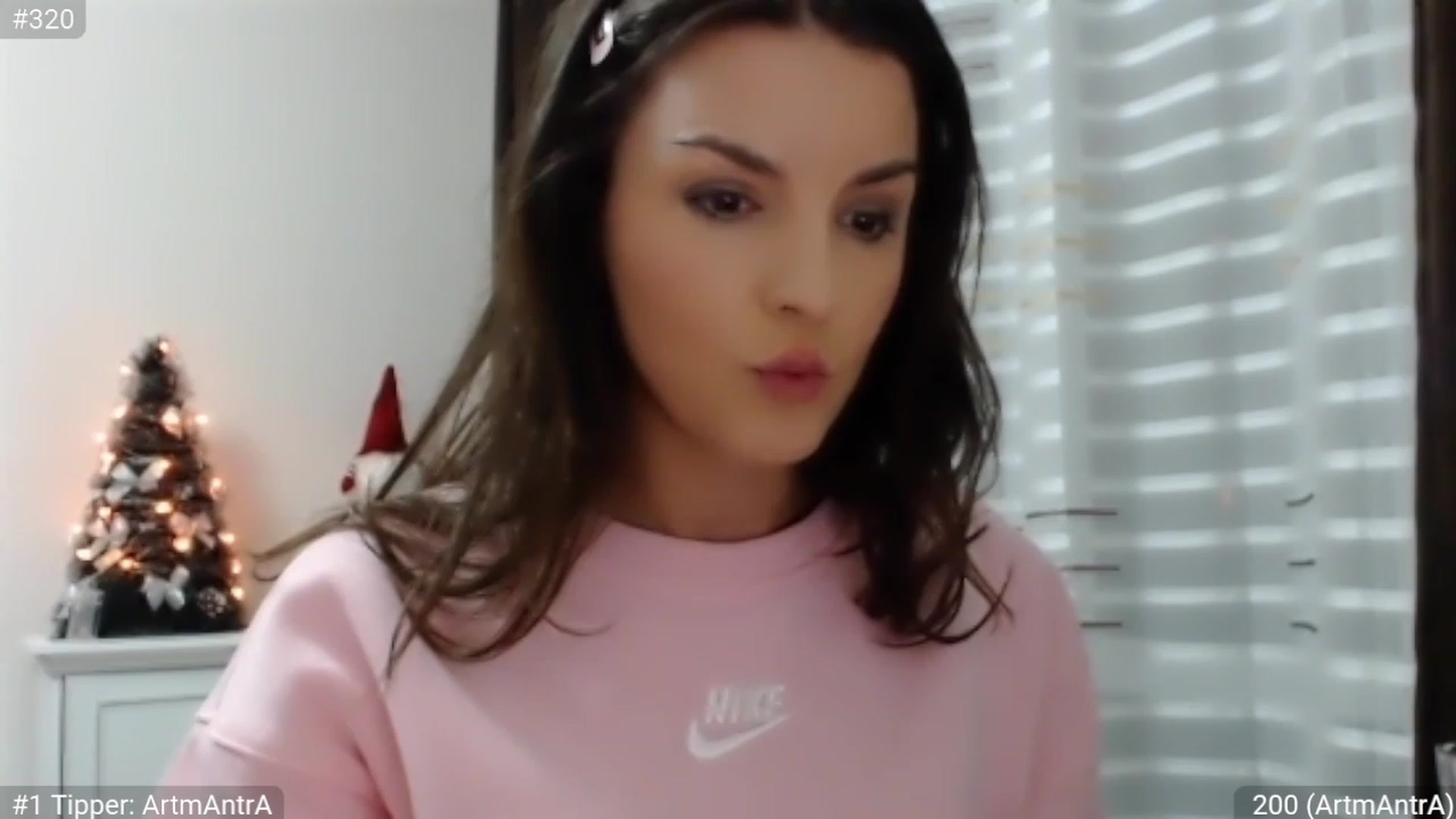 Gallery image thumbnail from XmasXcitedGal's myfreecams stream on, 12/27/2022, 20:32 image 7 of 20