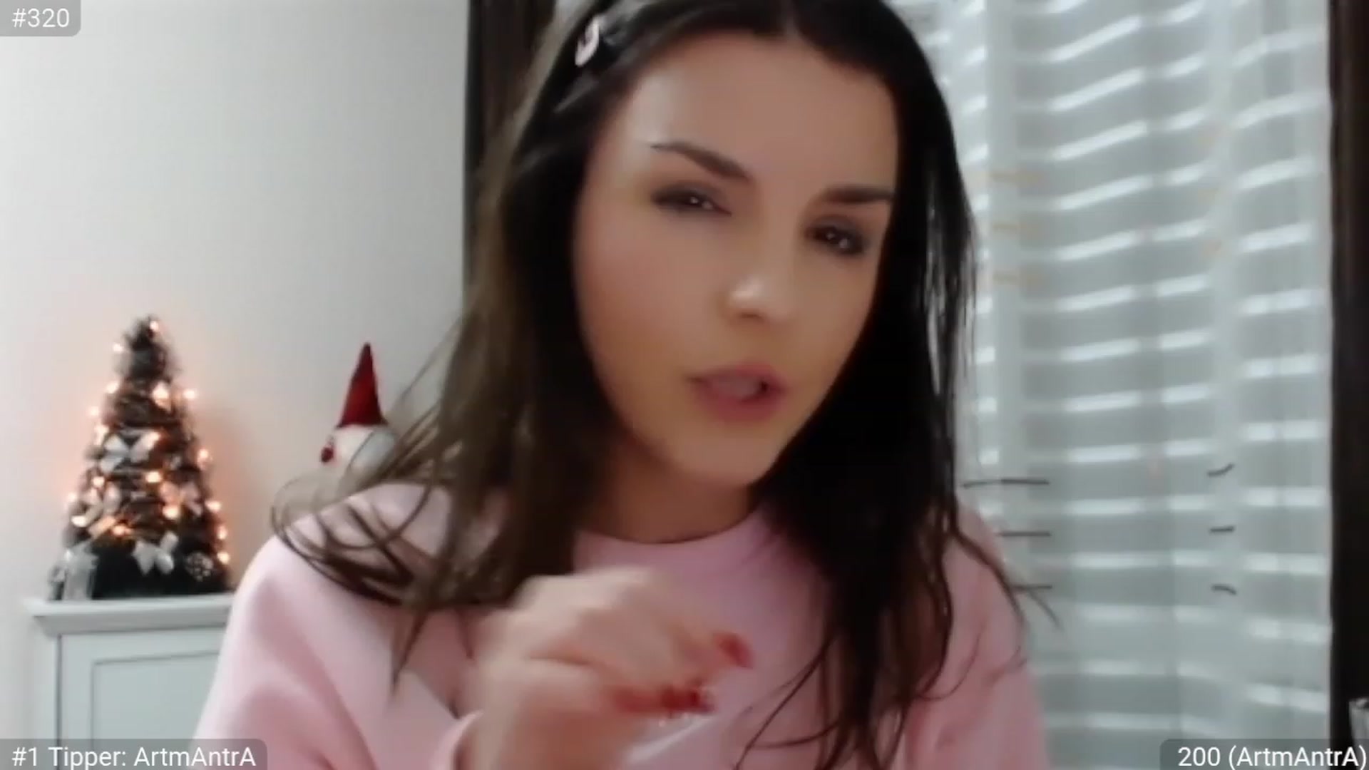 Gallery image thumbnail from XmasXcitedGal's myfreecams stream on, 12/27/2022, 20:32 image 8 of 20