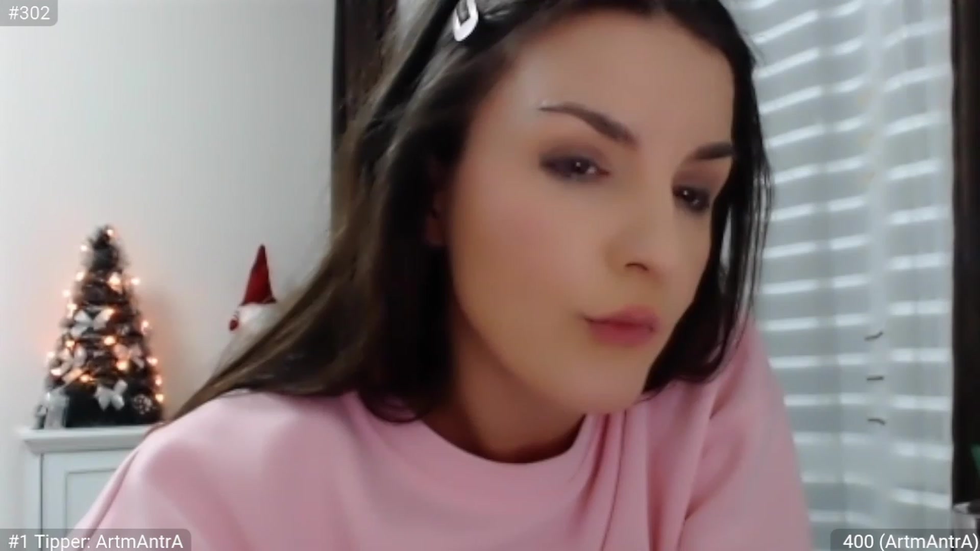 Gallery image thumbnail from XmasXcitedGal's myfreecams stream on, 12/27/2022, 20:32 image 20 of 20