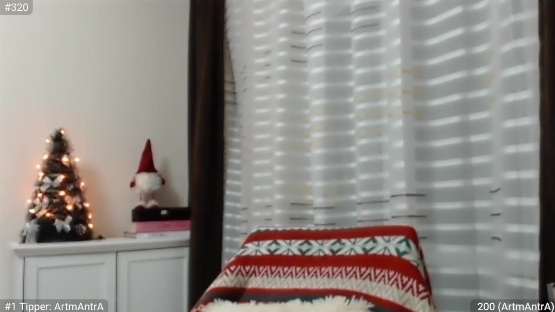 Gallery image thumbnail from XmasXcitedGal's myfreecams stream on, 12/27/2022, 20:32 image 9 of 20
