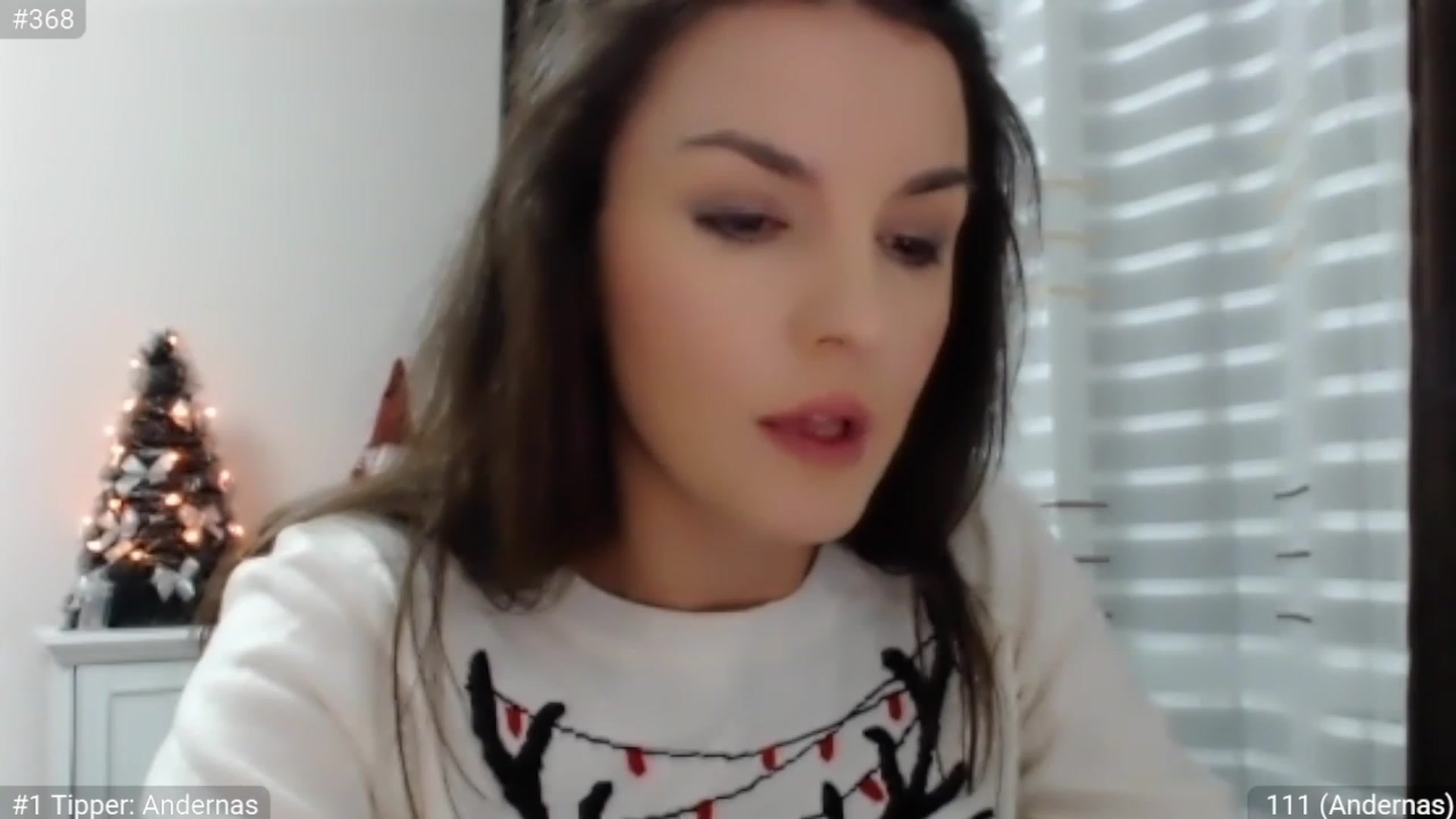 Gallery image thumbnail from XmasXcitedGal's myfreecams stream on, 12/30/2022, 22:36 image 6 of 20