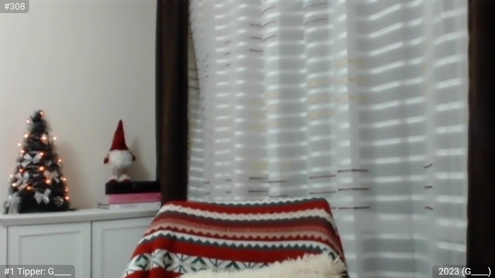 Gallery image thumbnail from XmasXcitedGal's myfreecams stream on, 01/01/2023, 01:28 image 11 of 20