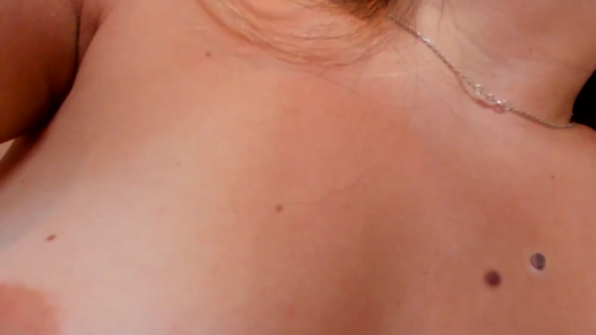 Gallery image thumbnail from Xmas_Baby's myfreecams stream on, 12/08/2024, 08:09 image 12 of 20