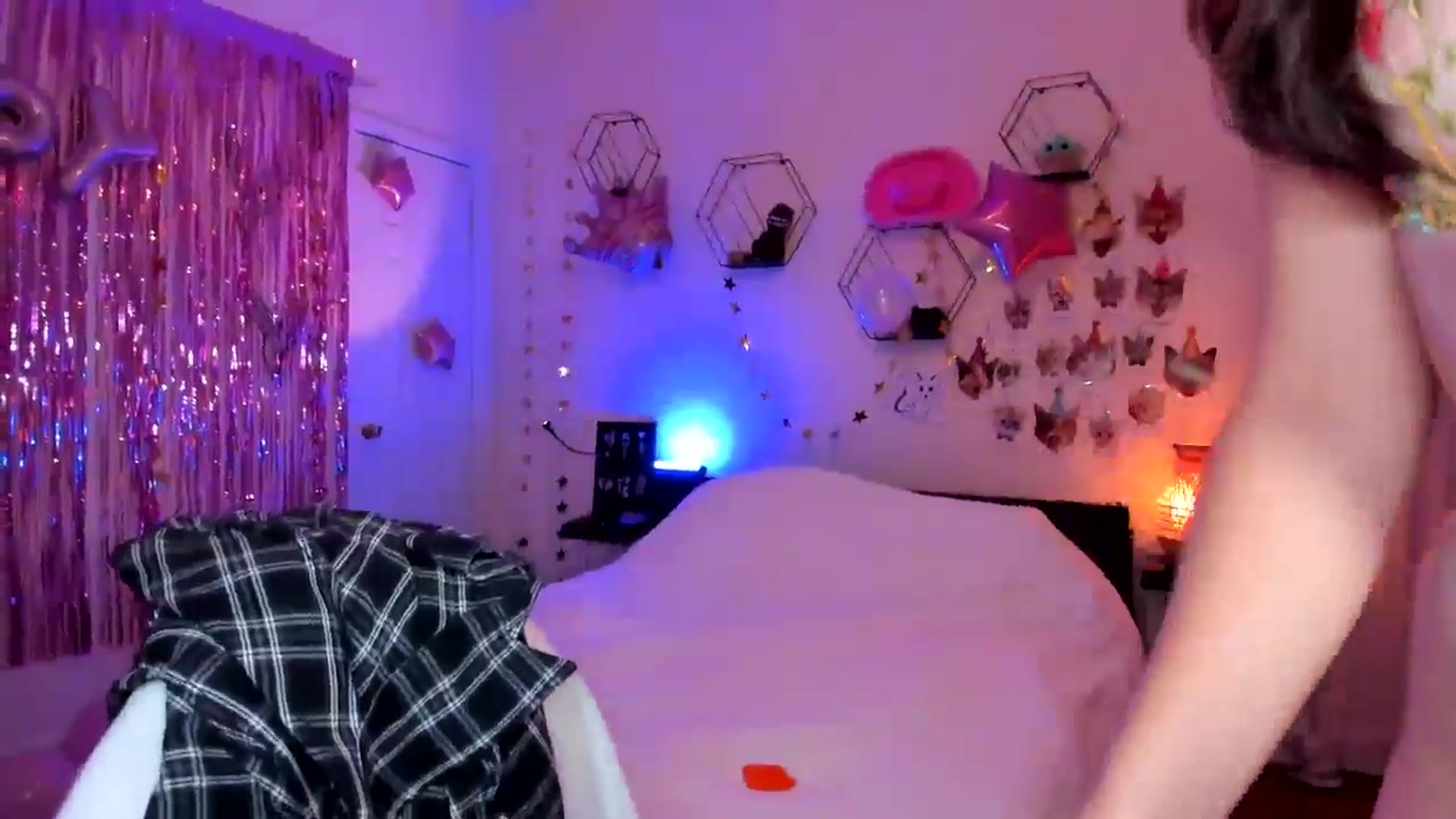Gallery image thumbnail from Xmas_Baby's myfreecams stream on, 12/10/2024, 06:30 image 10 of 20