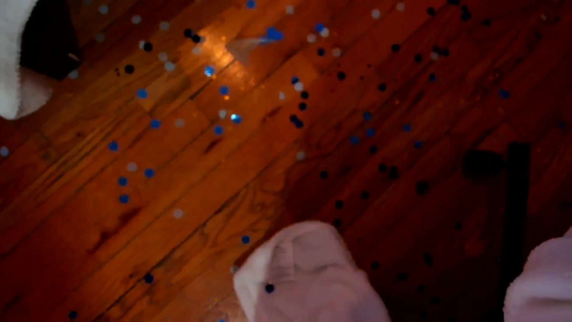 Gallery image thumbnail from Xmas_Baby's myfreecams stream on, 12/25/2024, 23:29 image 6 of 20