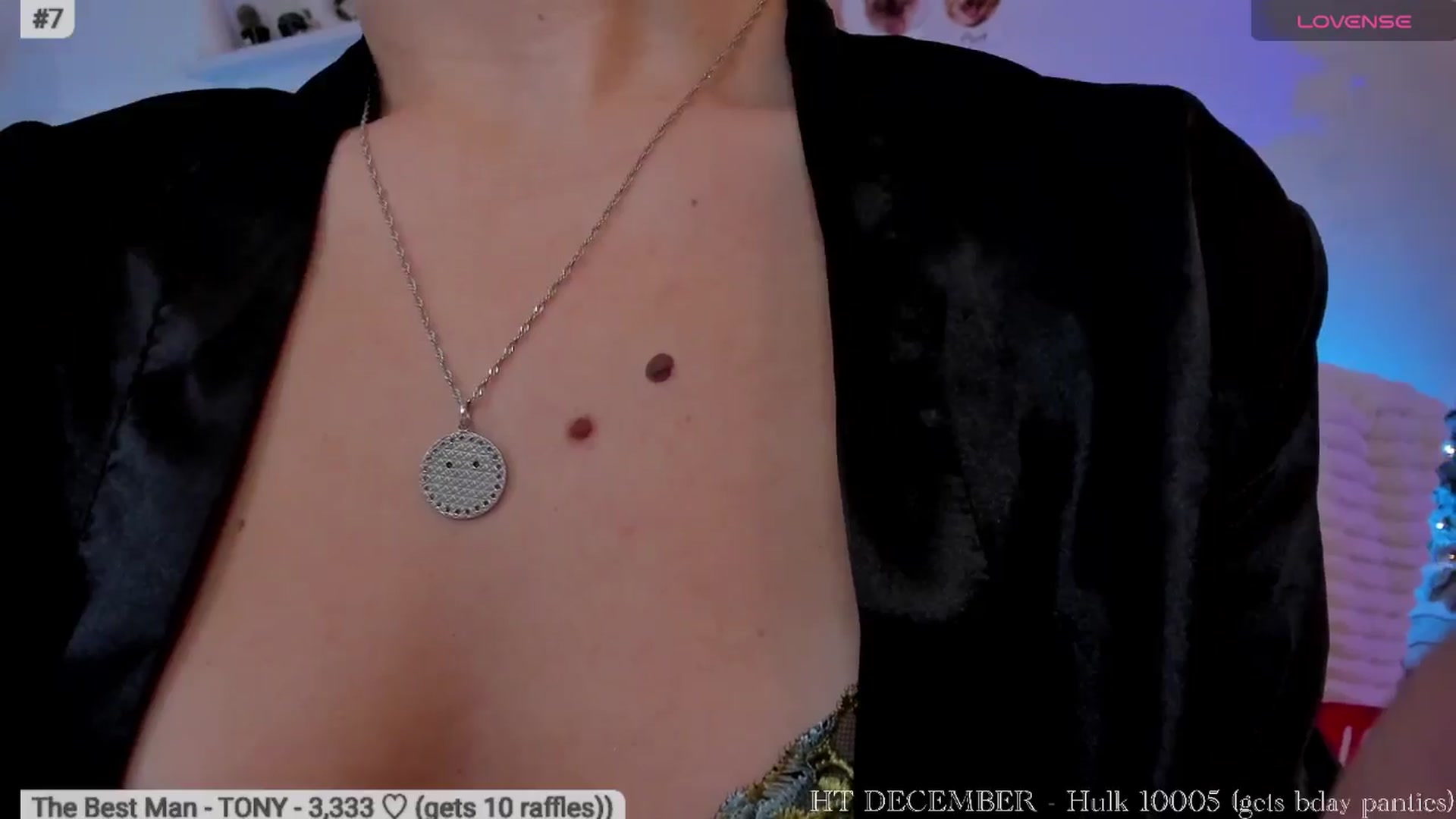 Gallery image thumbnail from Xmas_Baby's myfreecams stream on, 12/13/2025, 04:04 image 16 of 20