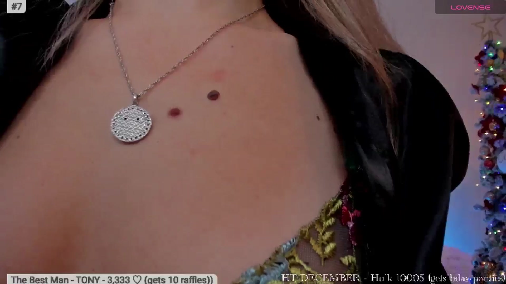 Gallery image thumbnail from Xmas_Baby's myfreecams stream on, 12/13/2025, 04:04 image 19 of 20