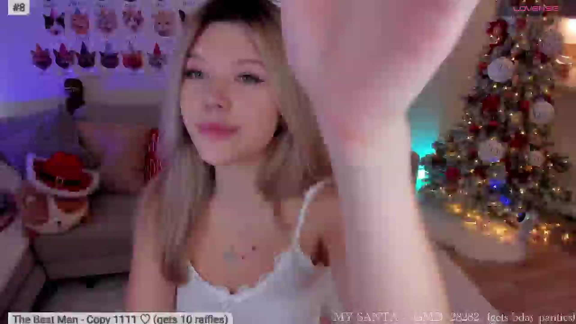 Gallery image thumbnail from Xmas_Baby's myfreecams stream on, 12/17/2025, 04:18 image 8 of 20