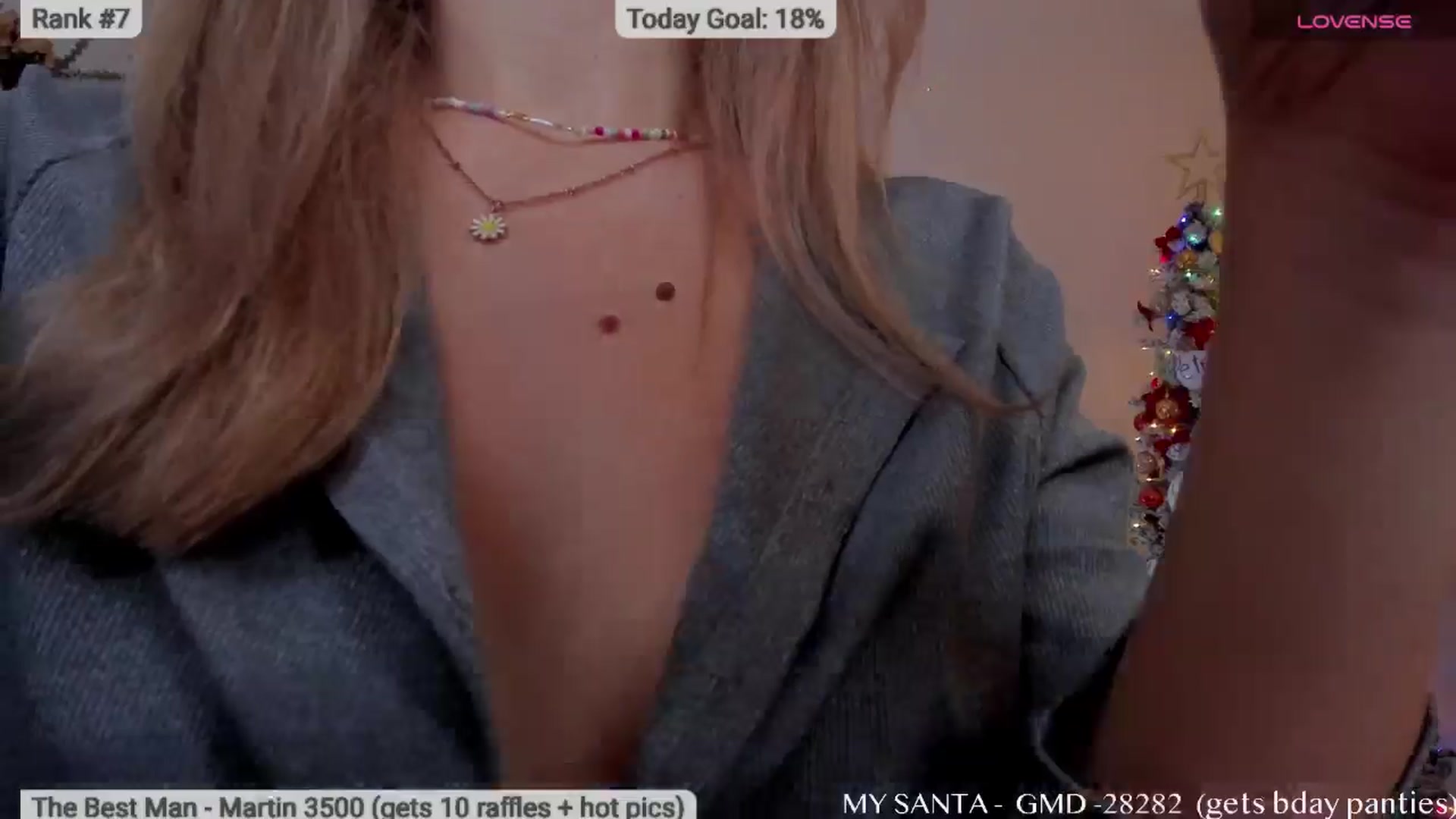 Gallery image thumbnail from Xmas_Baby's myfreecams stream on, 12/22/2025, 05:59 image 11 of 20