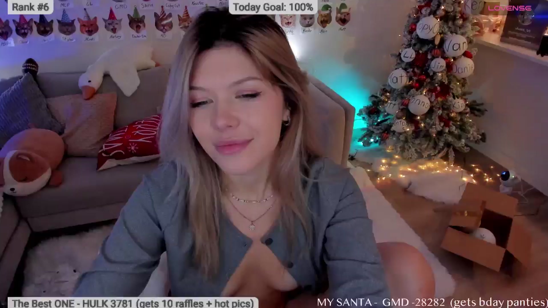 Gallery image thumbnail from Xmas_Baby's myfreecams stream on, 12/23/2025, 12:00 image 15 of 20