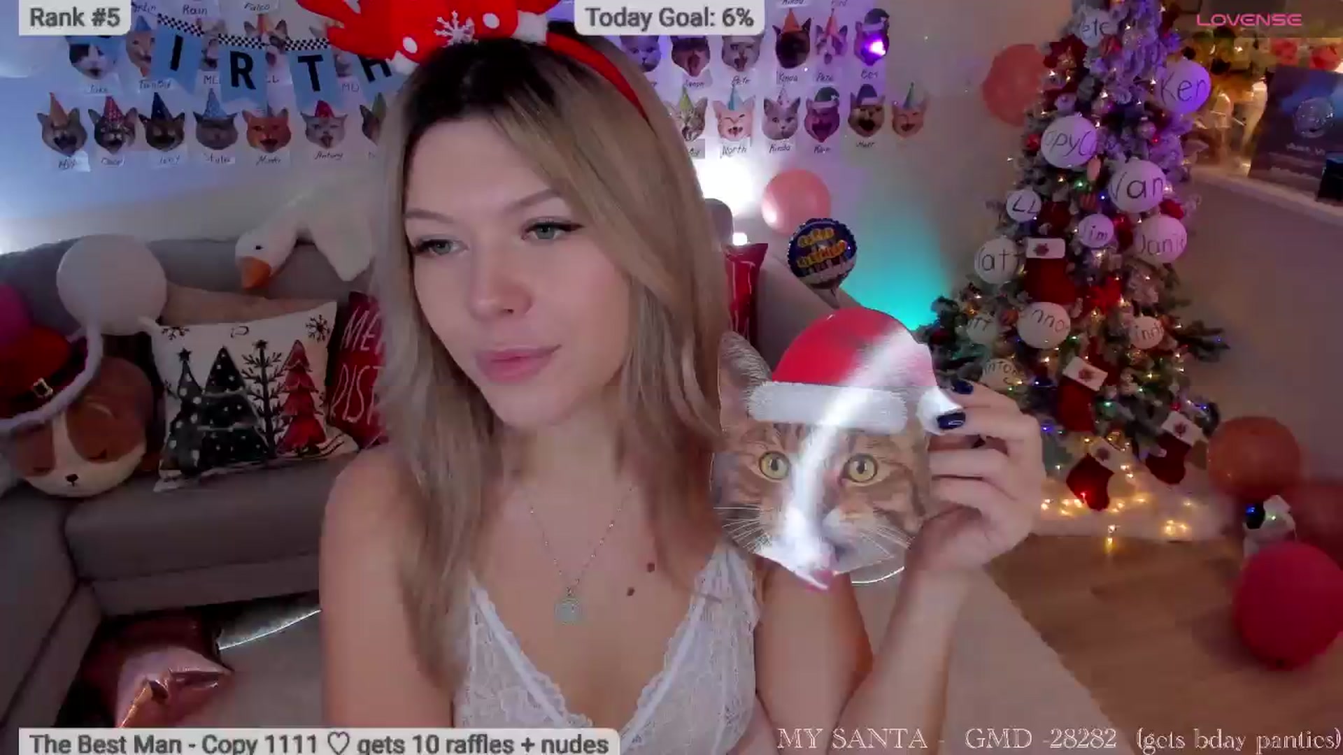 Gallery image thumbnail from Xmas_Baby's myfreecams stream on, 12/28/2025, 06:10 image 12 of 20