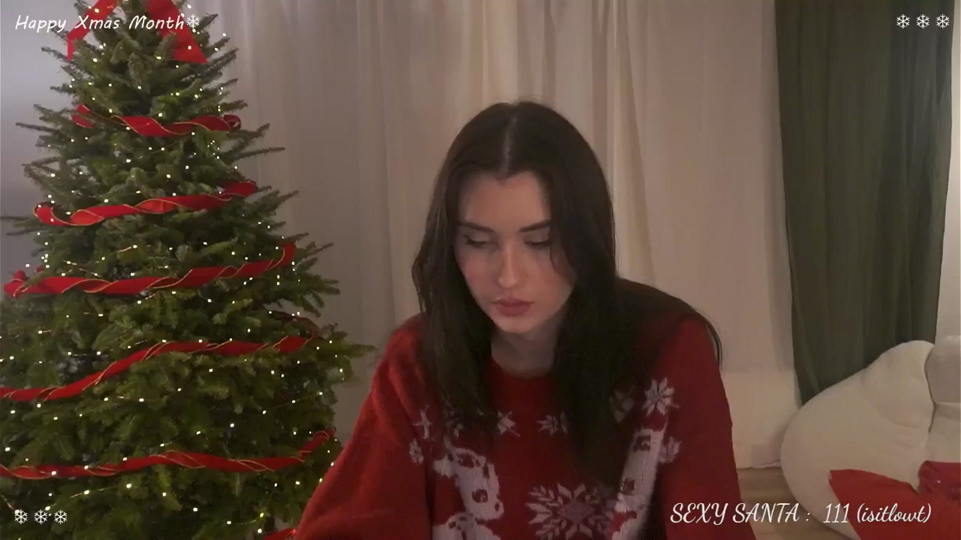 Gallery image thumbnail from Xmas_Issa's myfreecams stream on, 12/09/2024, 06:27 image 4 of 20