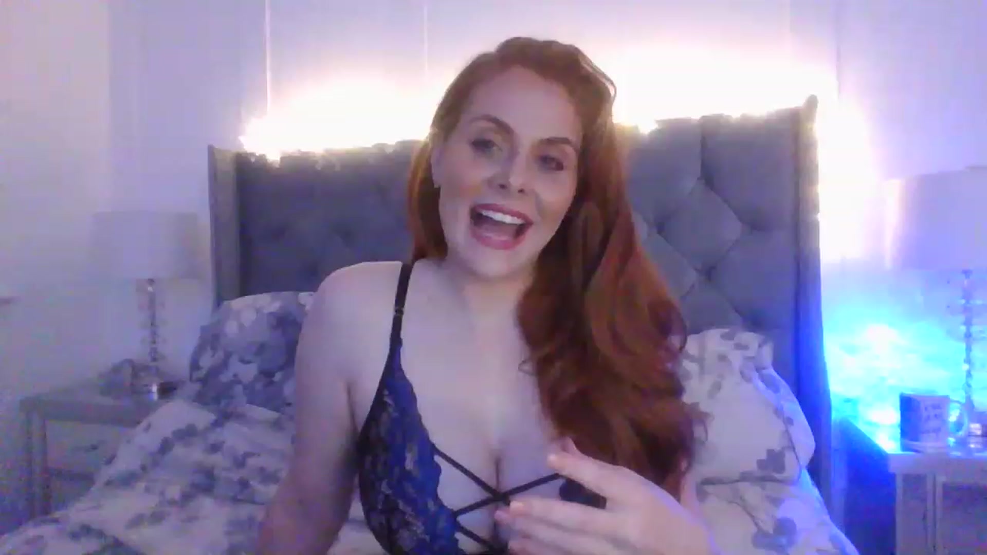 Gallery image thumbnail from Xmiss_amberx's myfreecams stream on, 06/07/2023, 22:42 image 16 of 20