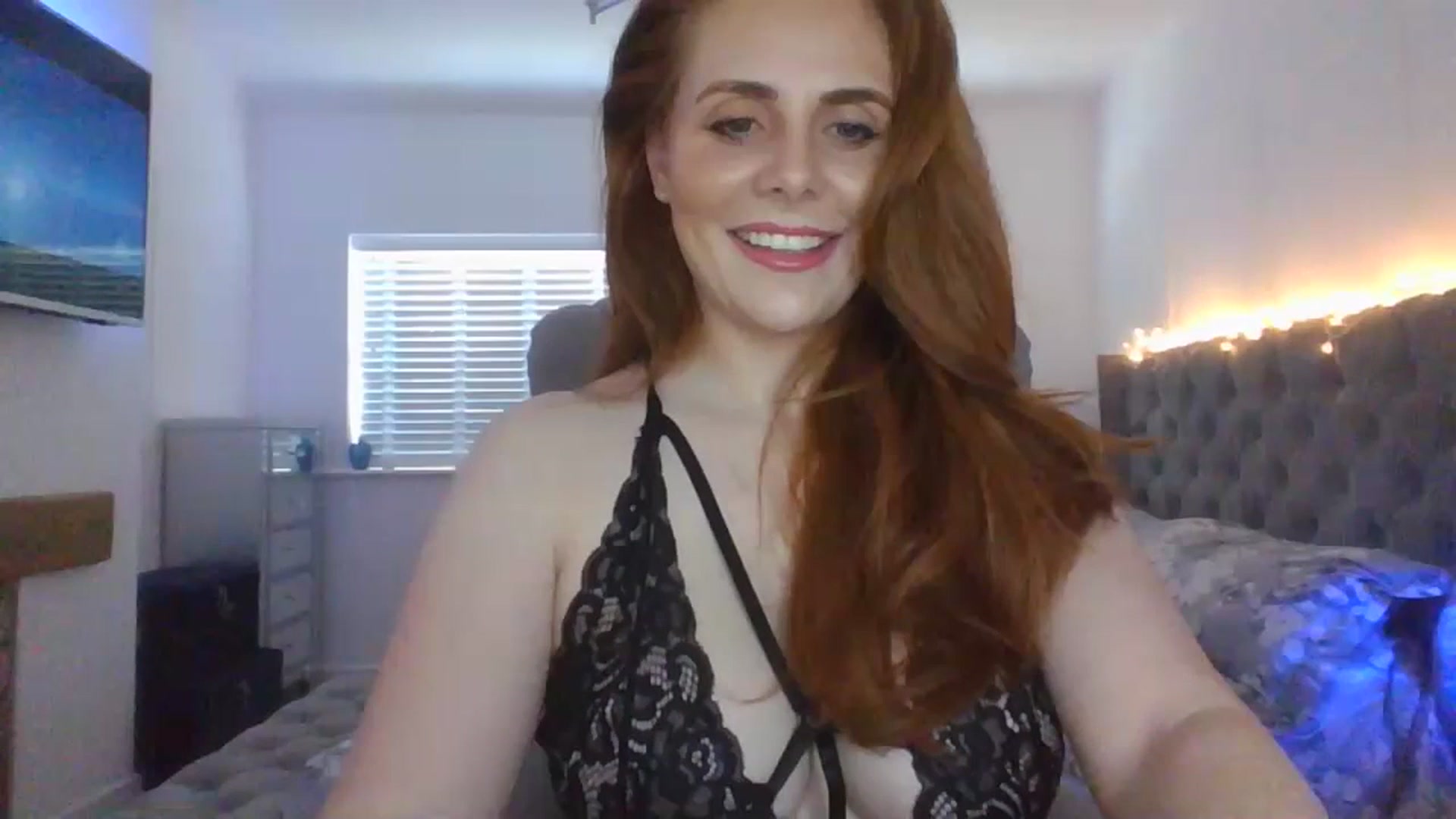Gallery image thumbnail from Xmiss_amberx's myfreecams stream on, 07/07/2023, 10:02 image 13 of 20