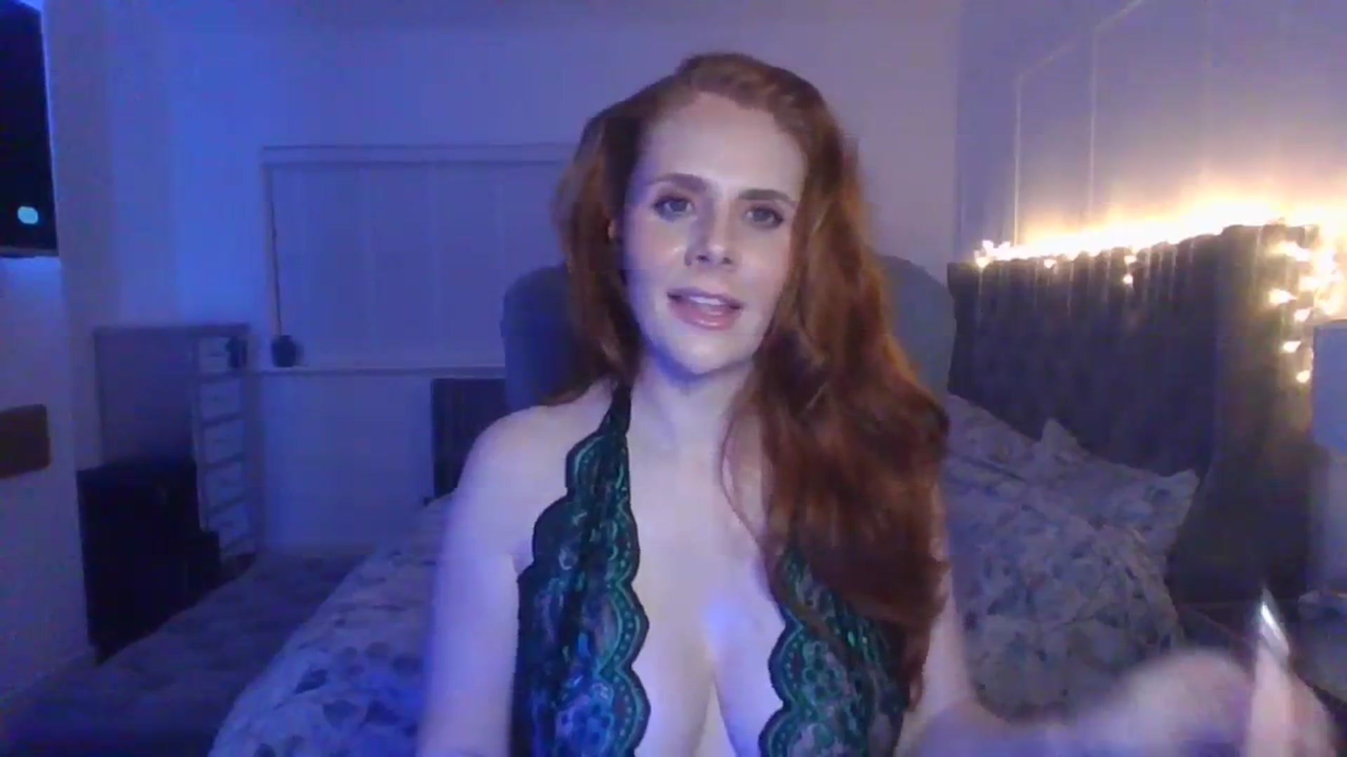Gallery image thumbnail from Xmiss_amberx's myfreecams stream on, 09/14/2023, 21:53 image 10 of 20