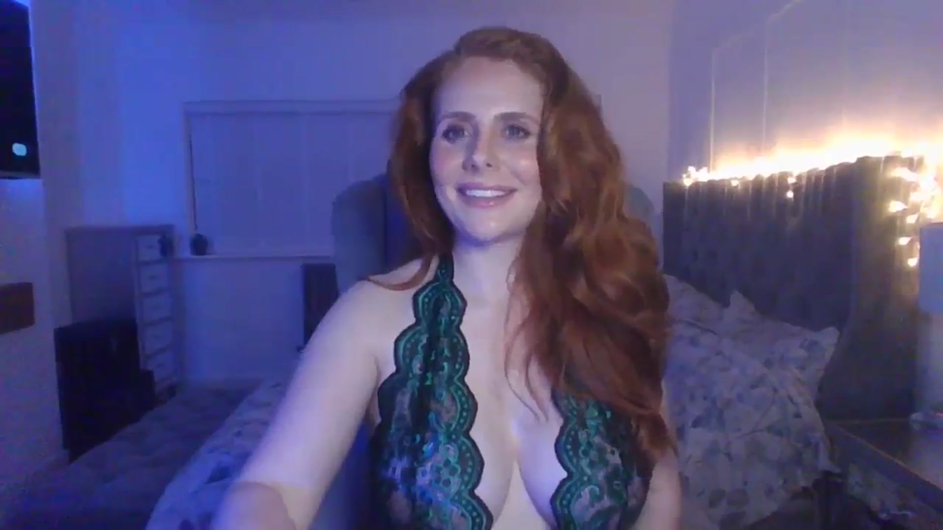 Gallery image thumbnail from Xmiss_amberx's myfreecams stream on, 09/14/2023, 22:38 image 11 of 20