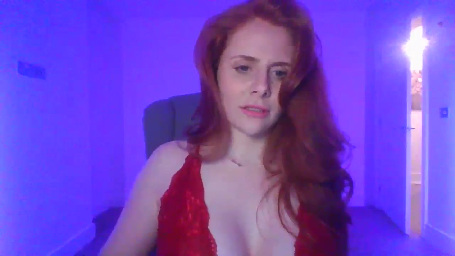Gallery image thumbnail from Xmiss_amberx's myfreecams stream on, 03/17/2024, 22:02 image 15 of 20