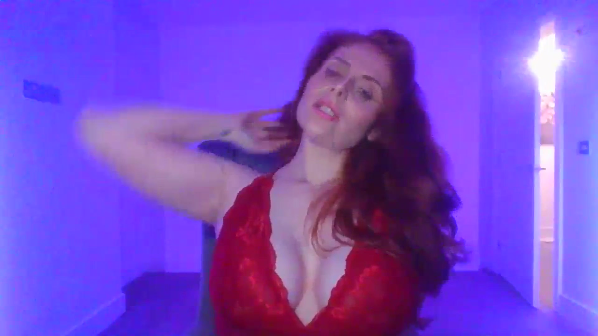 Gallery image thumbnail from Xmiss_amberx's myfreecams stream on, 03/17/2024, 22:02 image 8 of 20