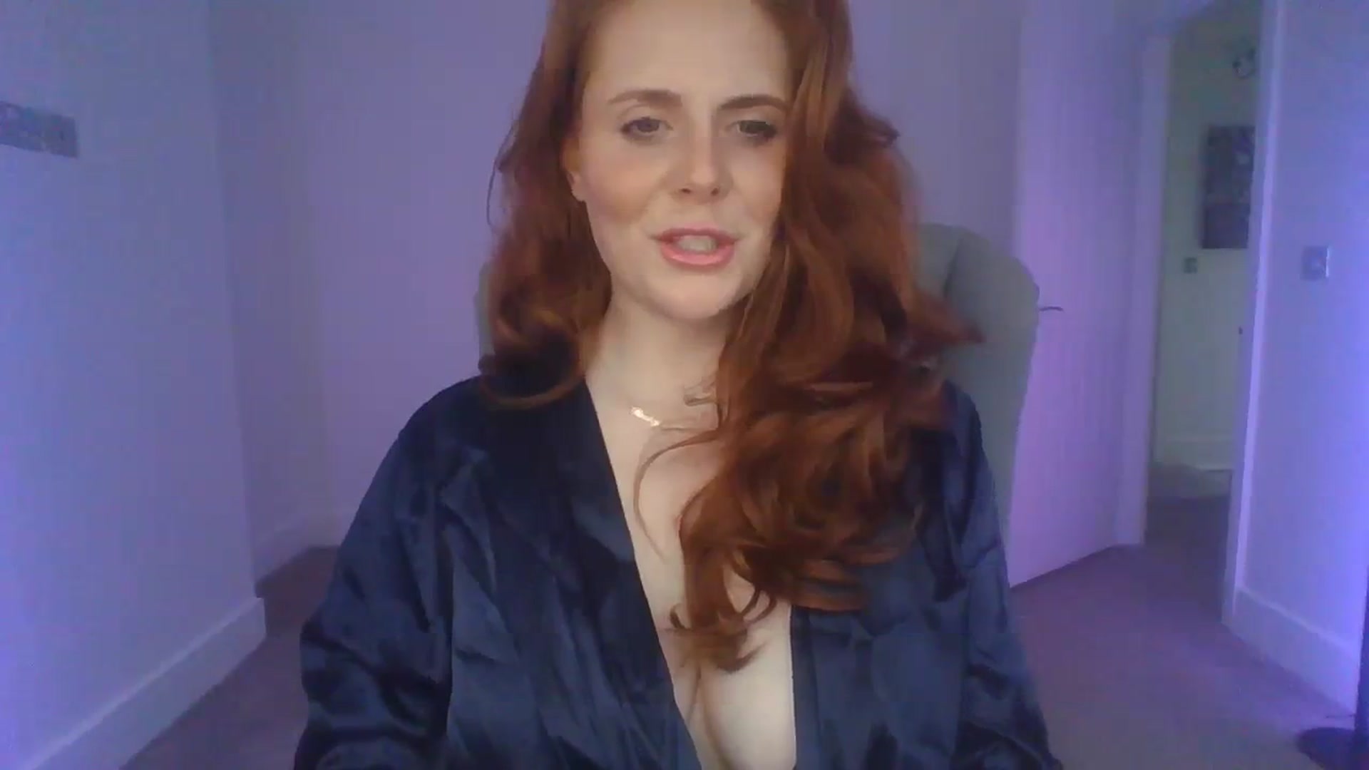 Gallery image thumbnail from Xmiss_amberx's myfreecams stream on, 04/13/2024, 10:04 image 11 of 20