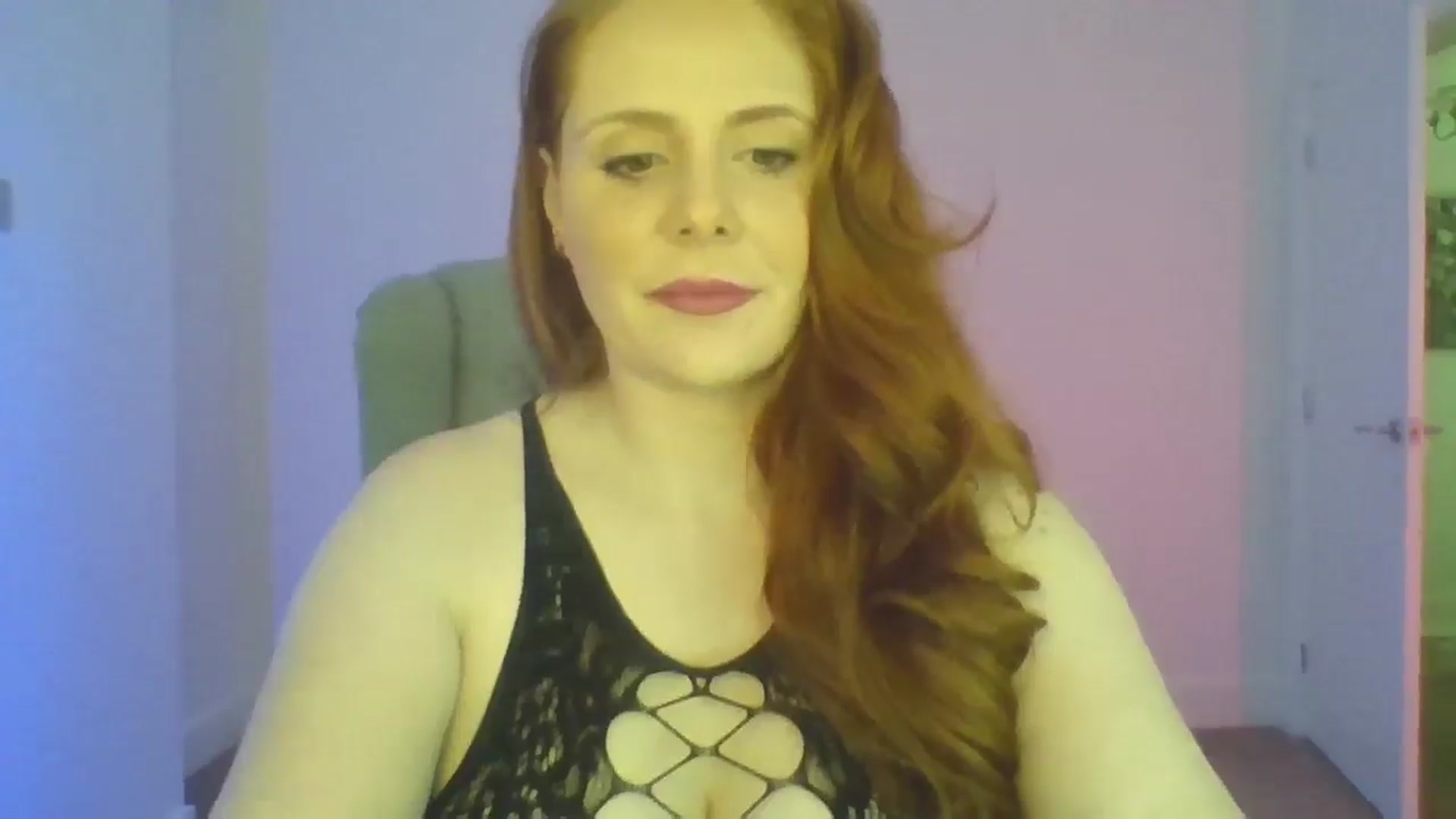 Gallery image thumbnail from Xmiss_amberx's myfreecams stream on, 09/26/2024, 12:38 image 7 of 20