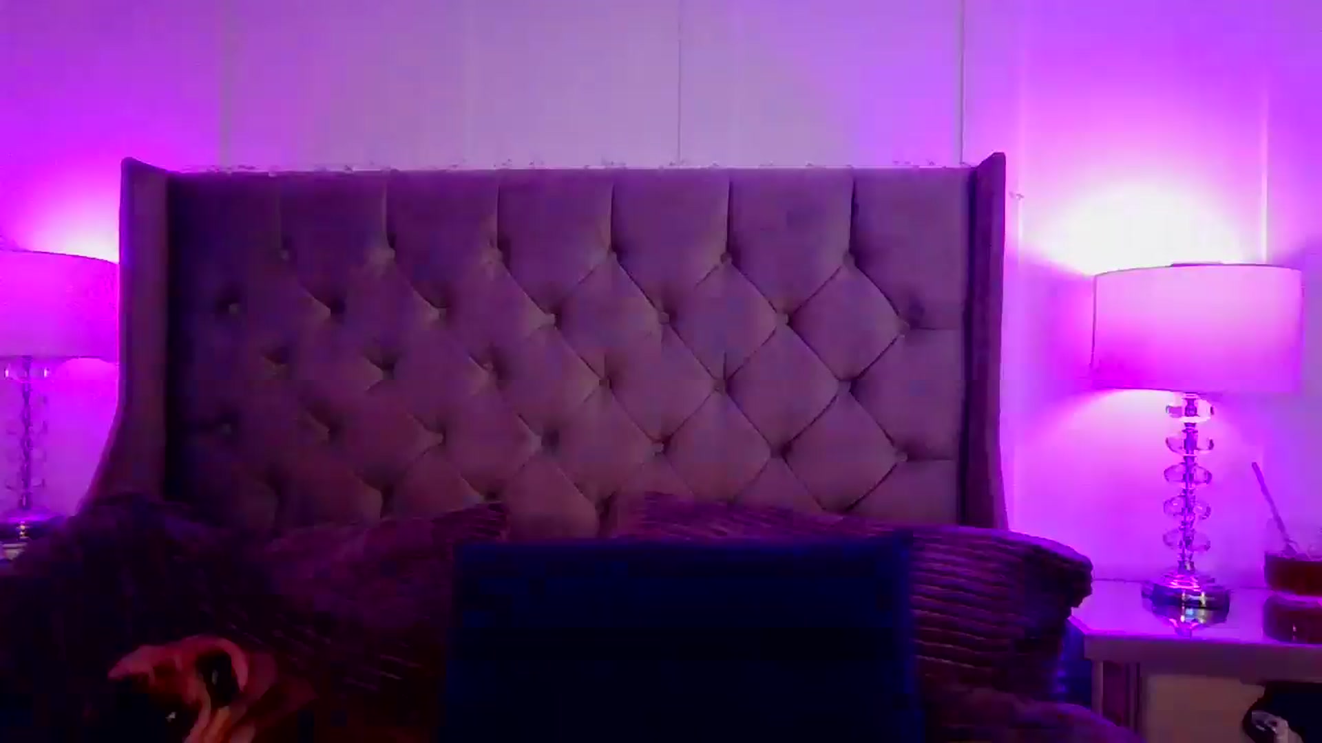 Gallery image thumbnail from Xmiss_amberx's myfreecams stream on, 12/05/2024, 19:53 image 1 of 20