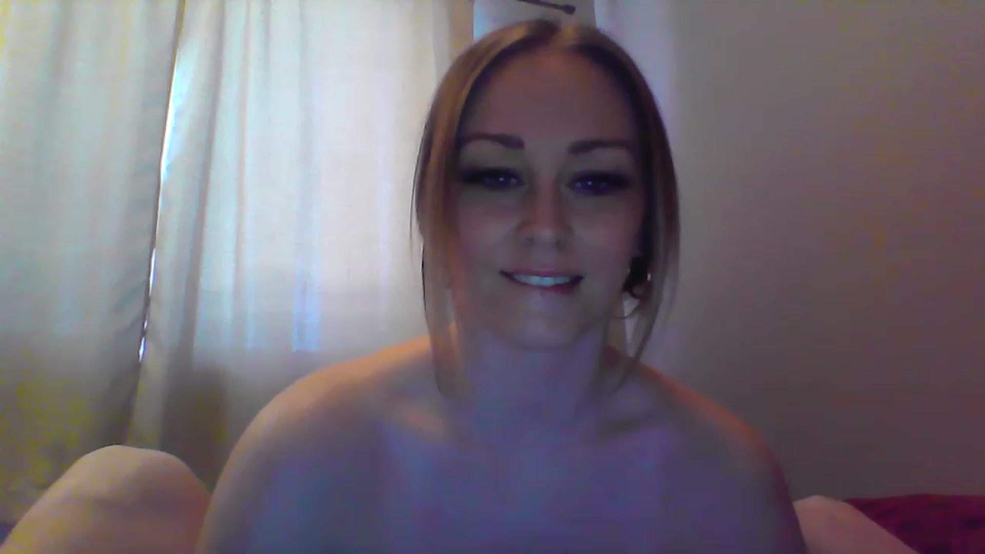 Gallery image thumbnail from XoTiff's myfreecams stream on, 03/30/2023, 17:02 image 9 of 20