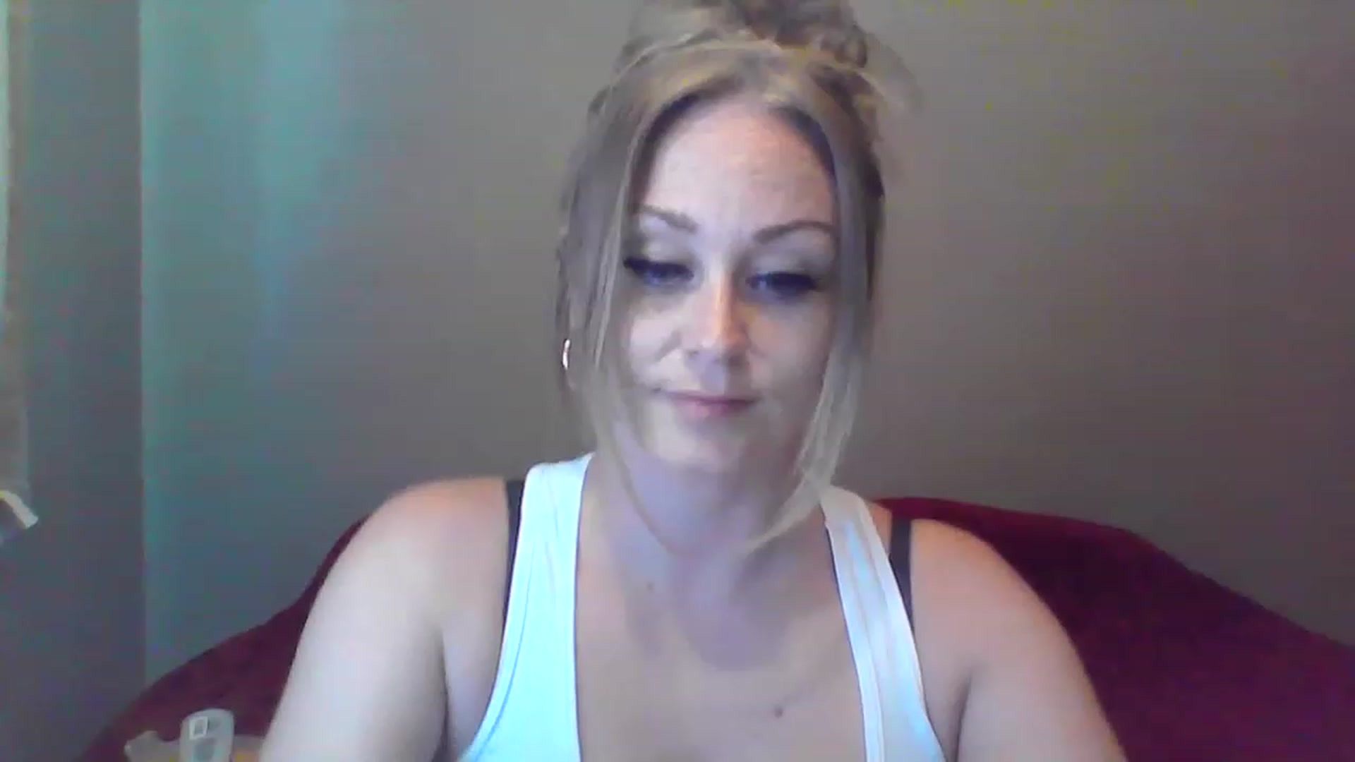 Gallery image thumbnail from XoTiff's myfreecams stream on, 05/31/2023, 16:51 image 2 of 20