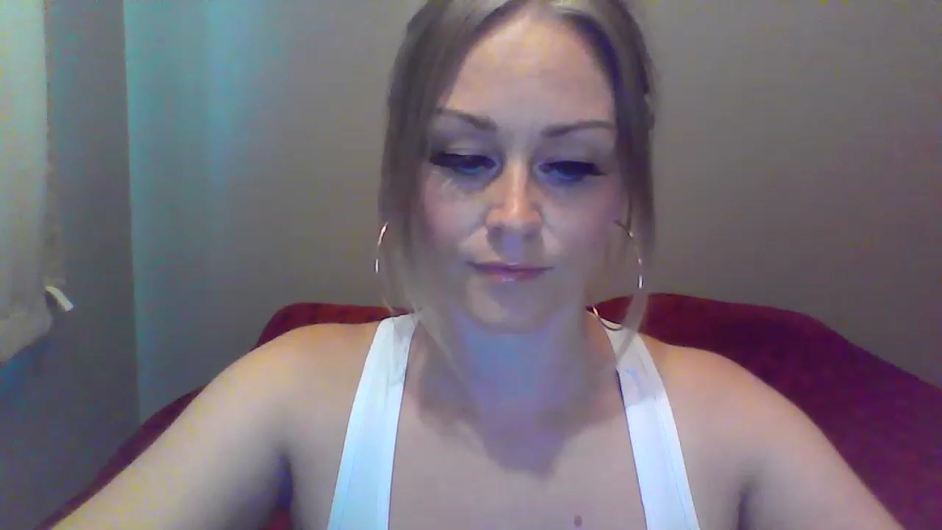 Gallery image thumbnail from XoTiff's myfreecams stream on, 05/31/2023, 16:51 image 9 of 20