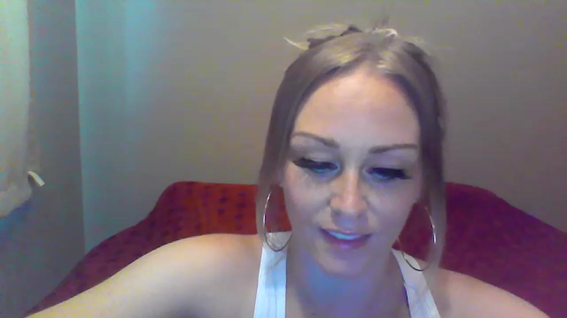 Gallery image thumbnail from XoTiff's myfreecams stream on, 05/31/2023, 16:51 image 12 of 20