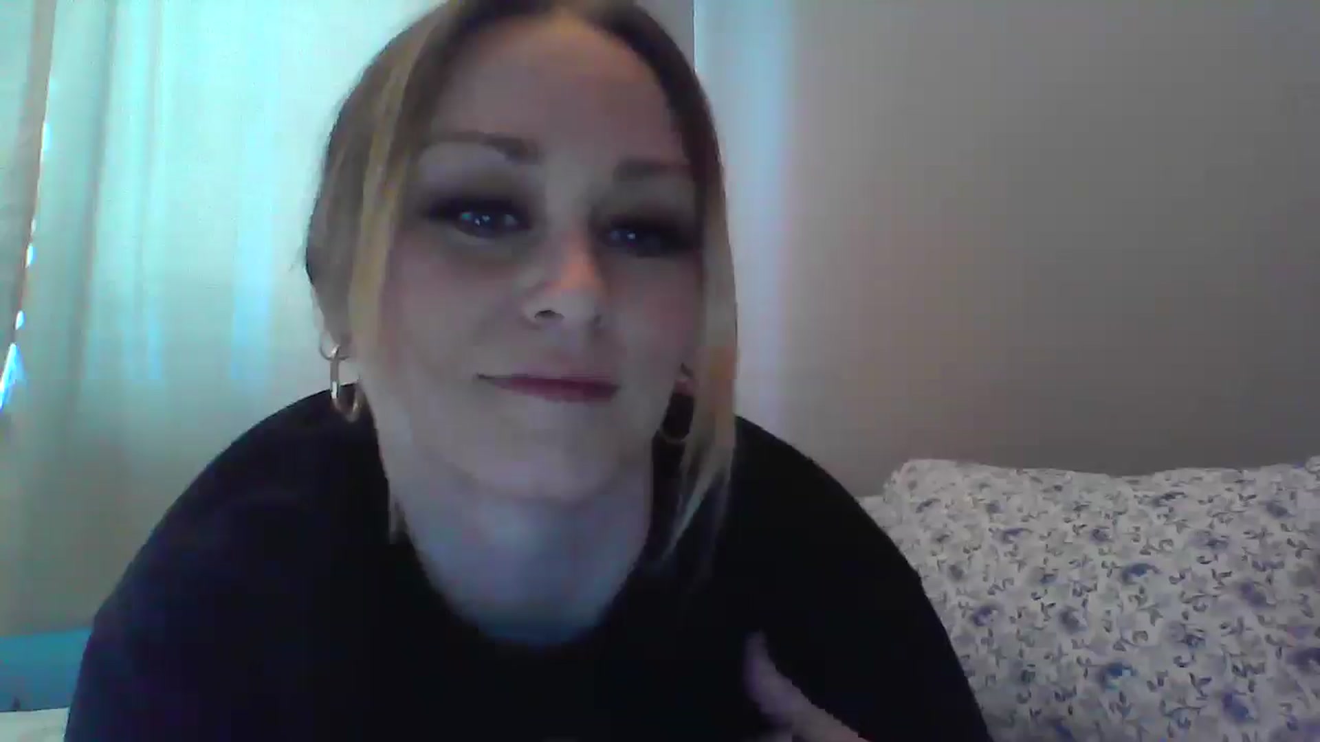 Gallery image thumbnail from XoTiff's myfreecams stream on, 02/24/2025, 18:24 image 11 of 20