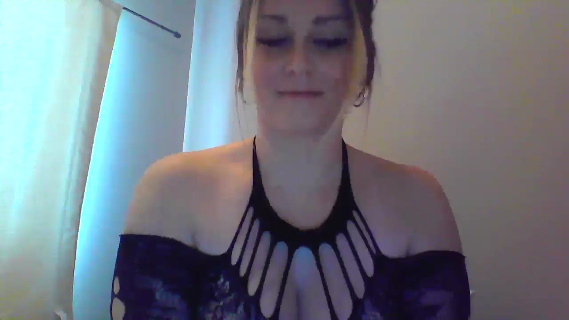 Gallery image thumbnail from XoTiff's myfreecams stream on, 02/25/2025, 19:17 image 9 of 20